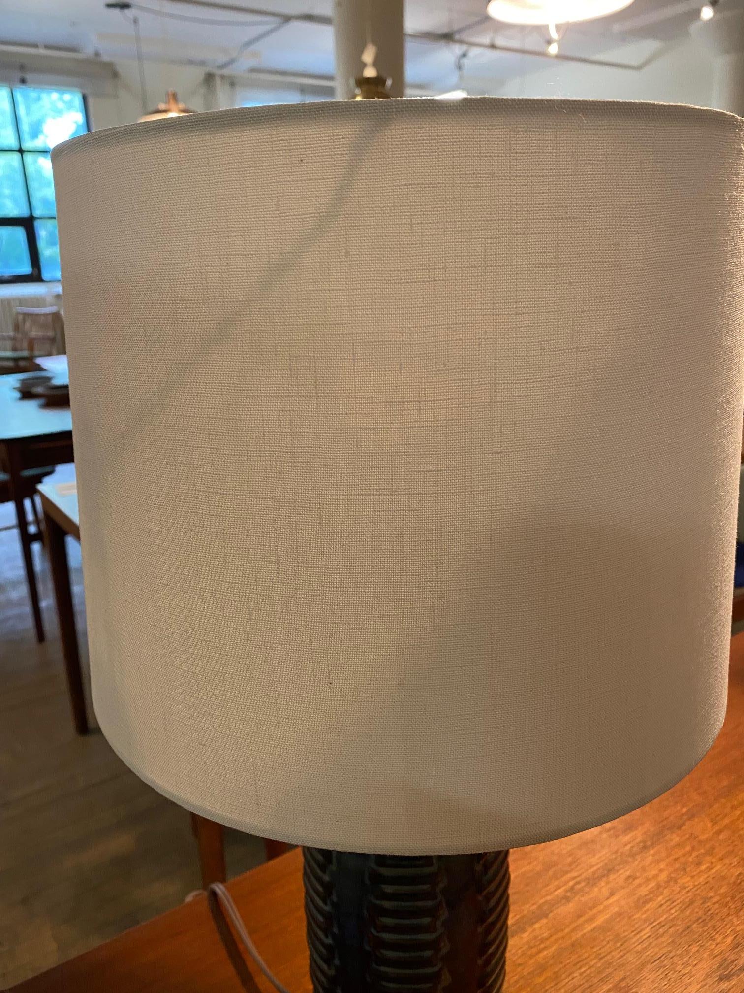 Danish Modern Large Stoneware Table Lamp Einar Johnson for Soholm Stentoj 1960's In Excellent Condition In Minneapolis, MN