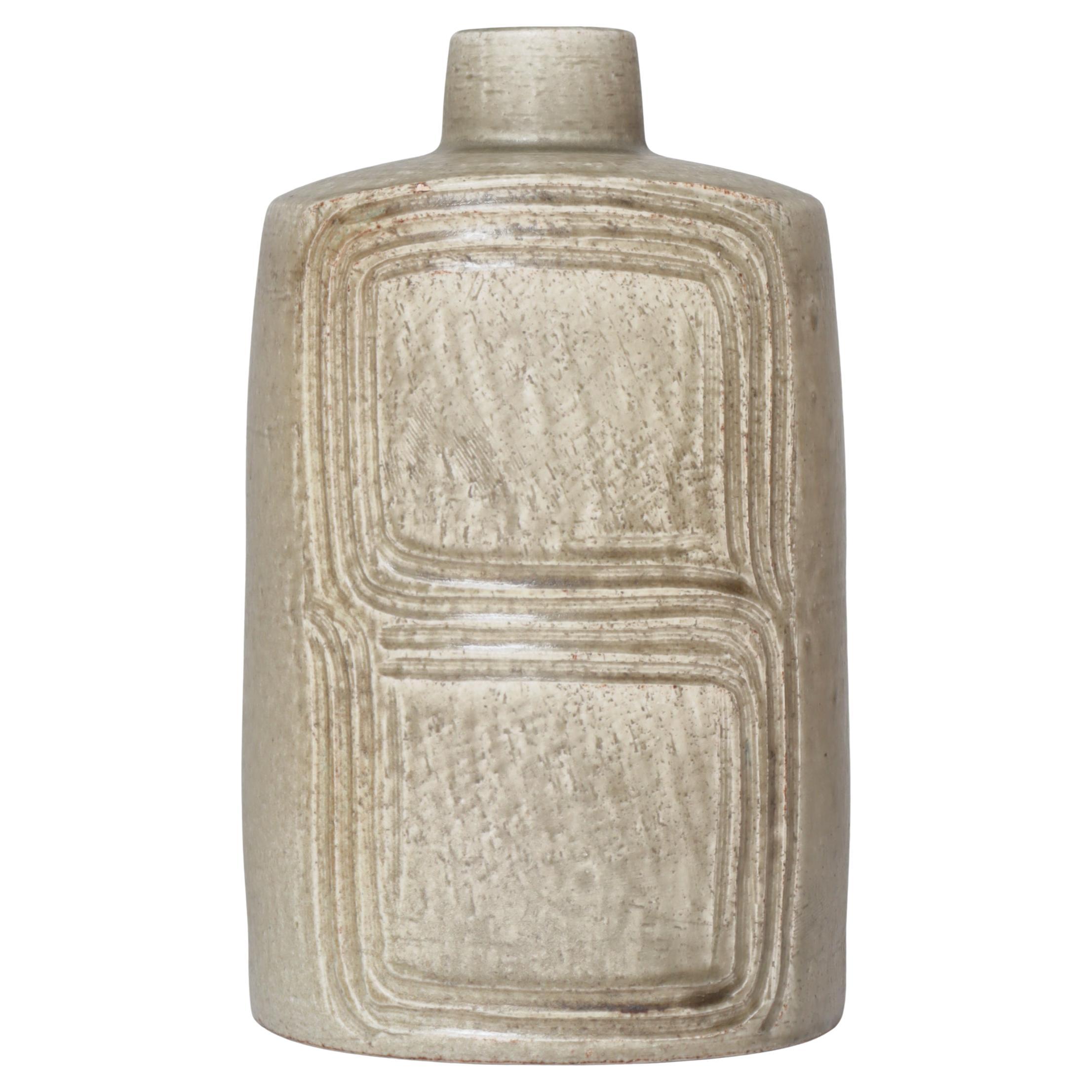 Grand vase moderne danois en grès d'Eva Stæhr Nielsen Made at "Saxbo" 1960s