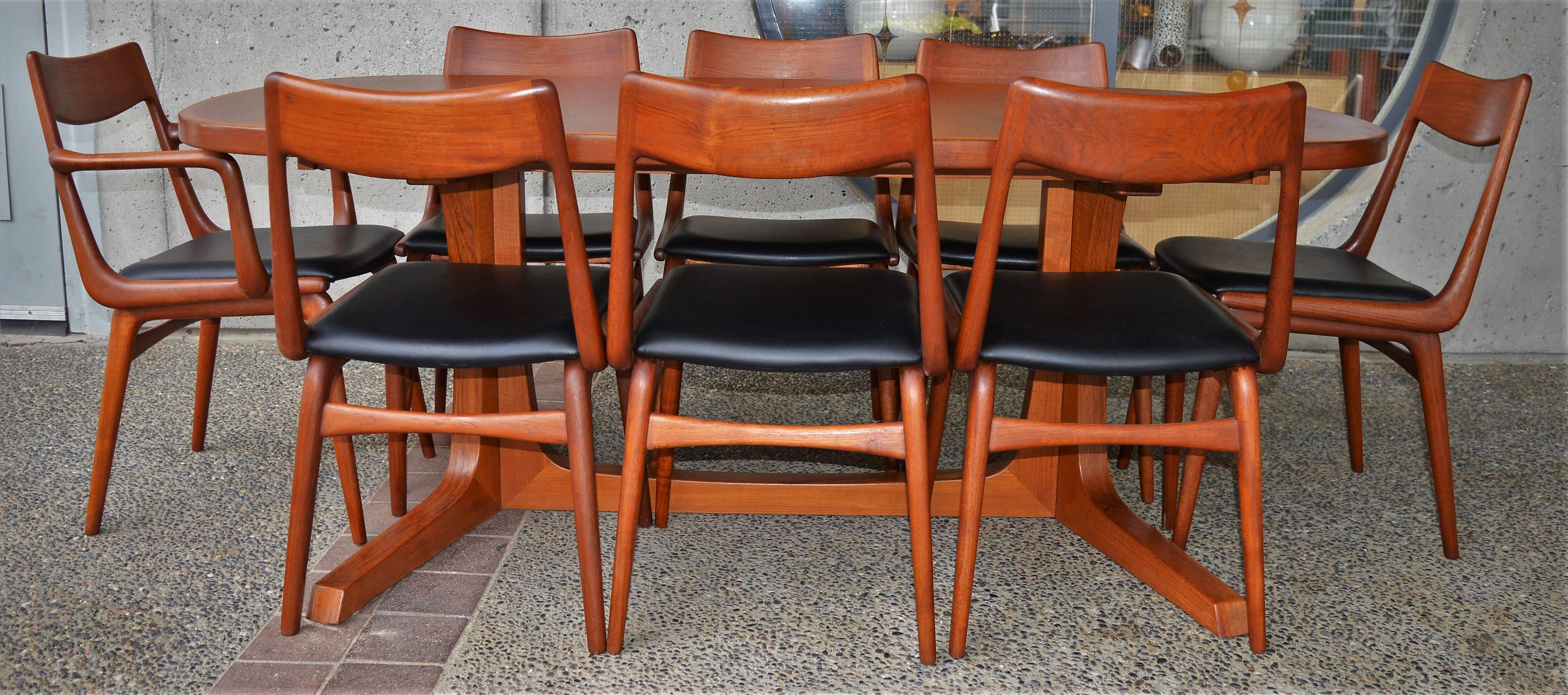 Danish Modern Large Teak 1960s Oval Two-Leaf Dining Table by NO Moller for Gudme 5