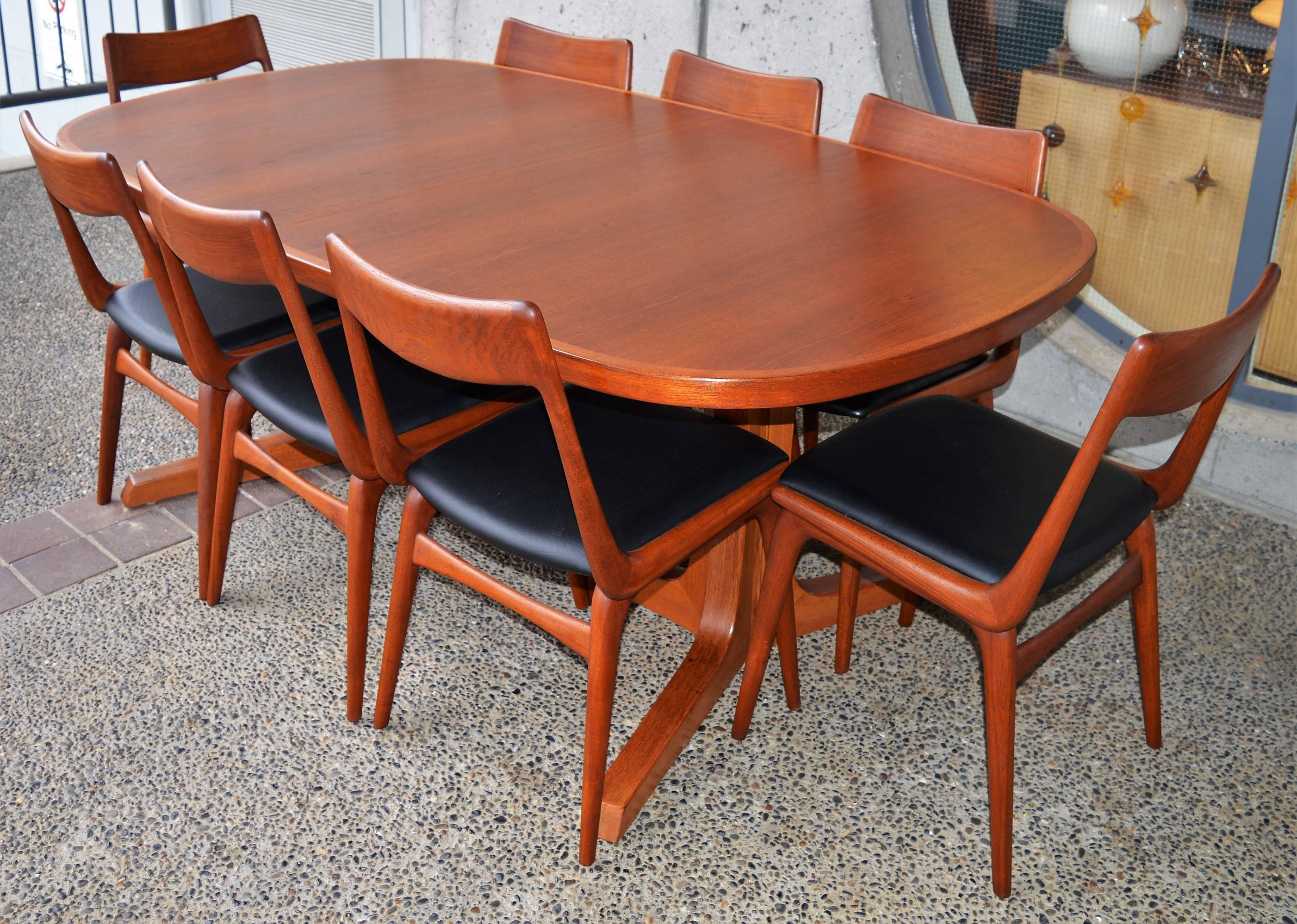 Danish Modern Large Teak 1960s Oval Two-Leaf Dining Table by NO Moller for Gudme 9