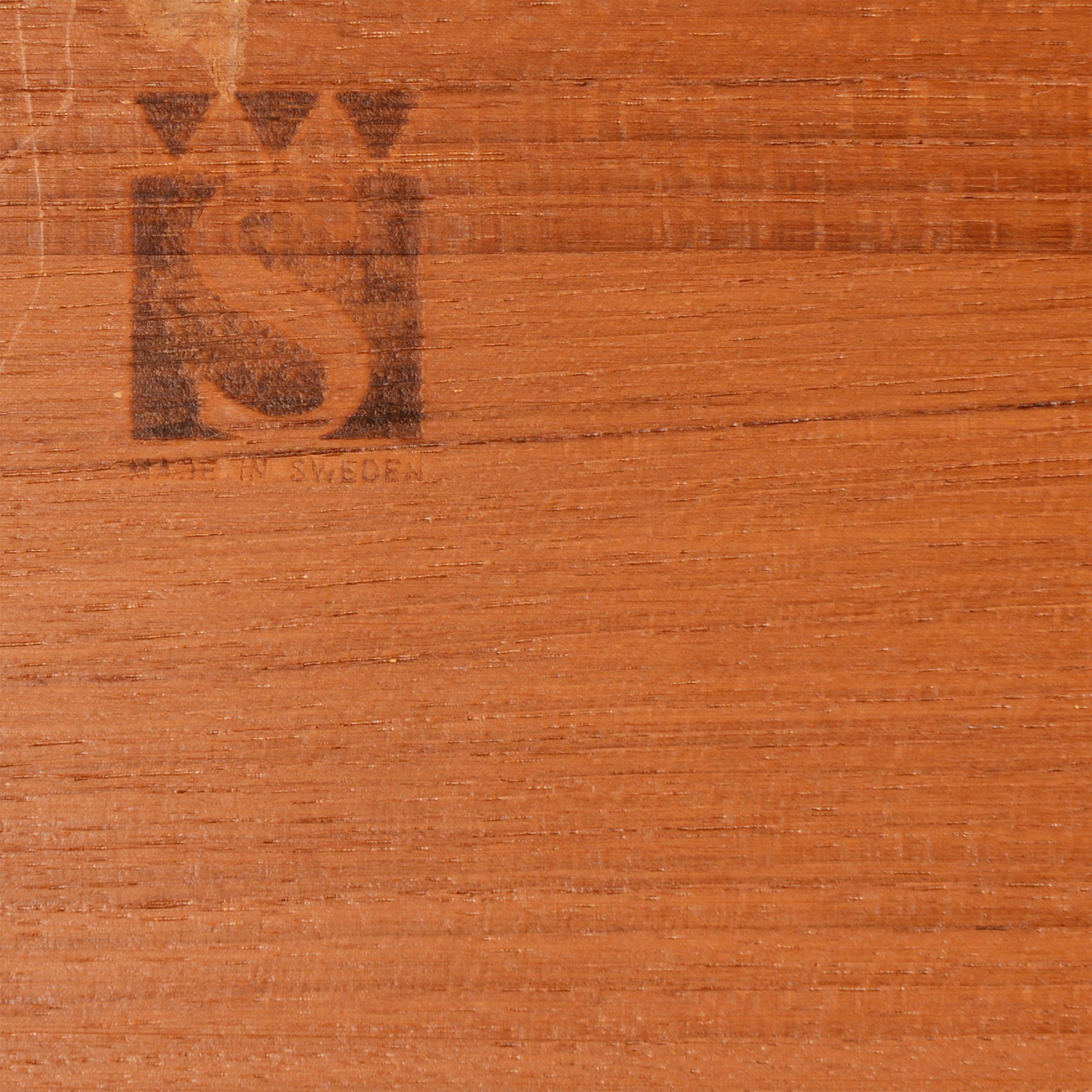 Grande table basse danoise moderne en teck avec détails contrastés en bouleau en vente 2