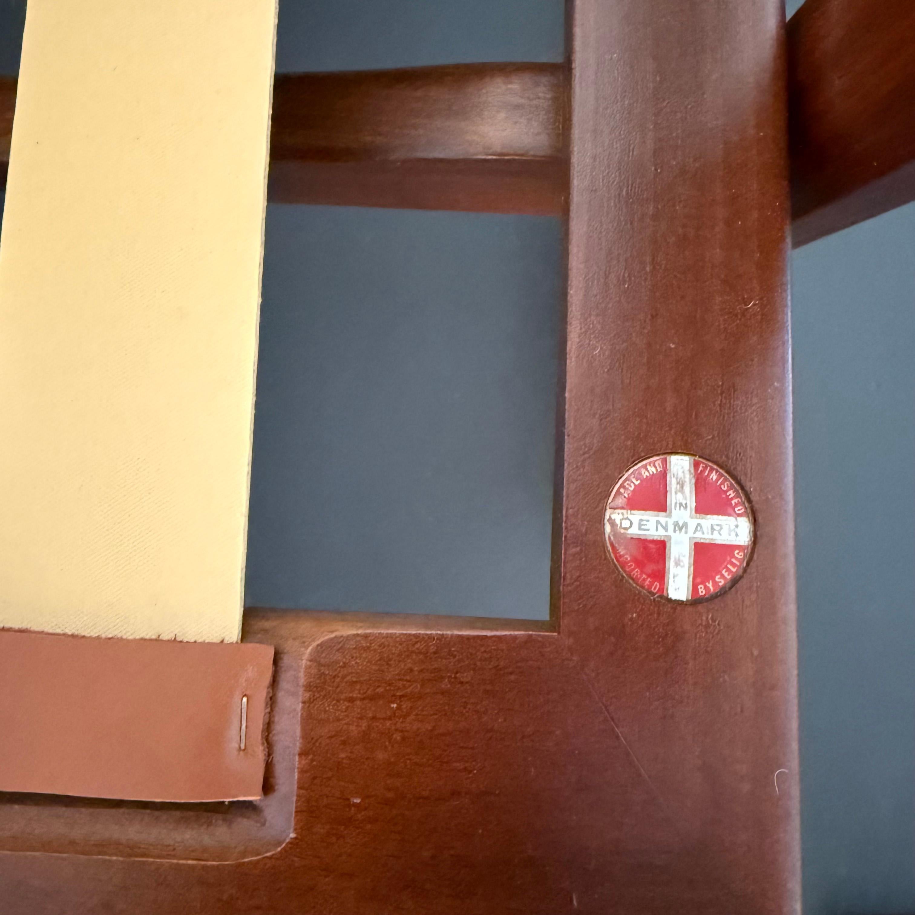 Moderne dänische Partner-Loungesessel mit Gitterrücken von Ib Kofod-Larsen für Selig im Angebot 4