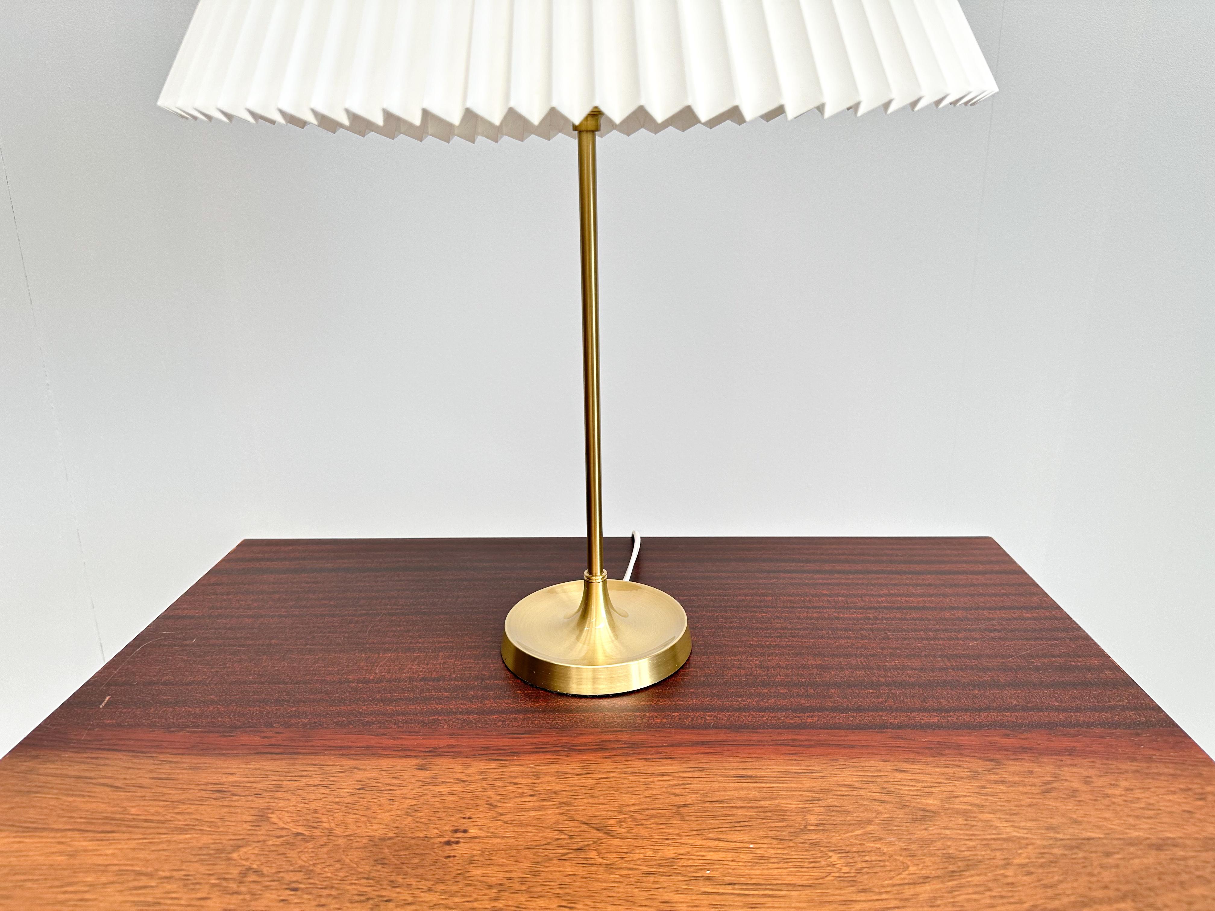 European Danish Modern Le Klint 307 Table Lamp: Brass & Pleated Plastic Shade For Sale