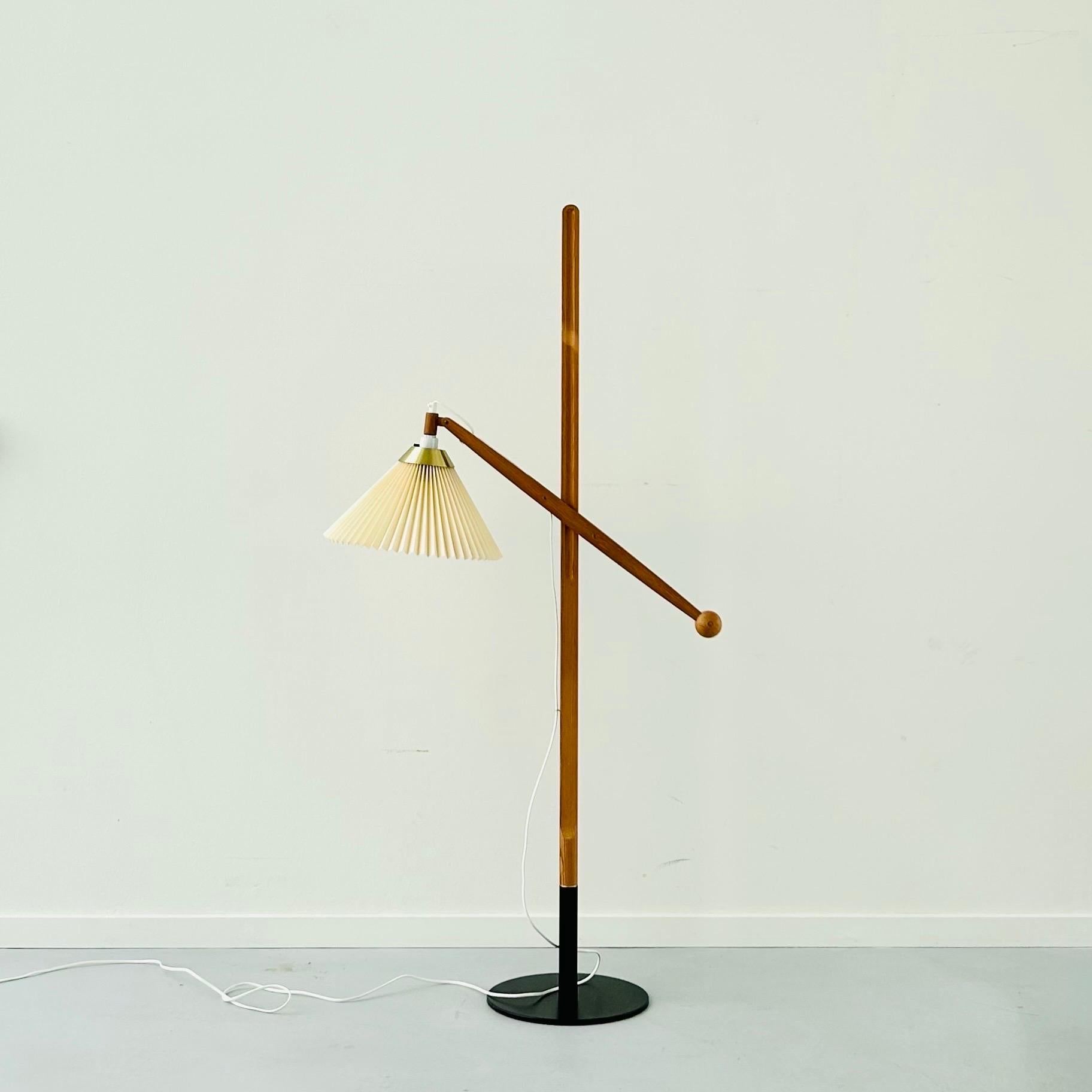 Danish Modern Le Klint Floor Lamp Designed by Vilhelm Wohlert, 1960s, Denmark In Good Condition For Sale In Værløse, DK