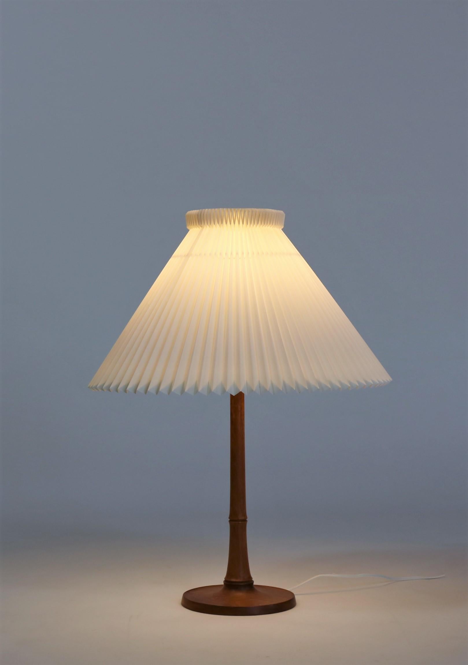 Vintage Le Klint table lamp (