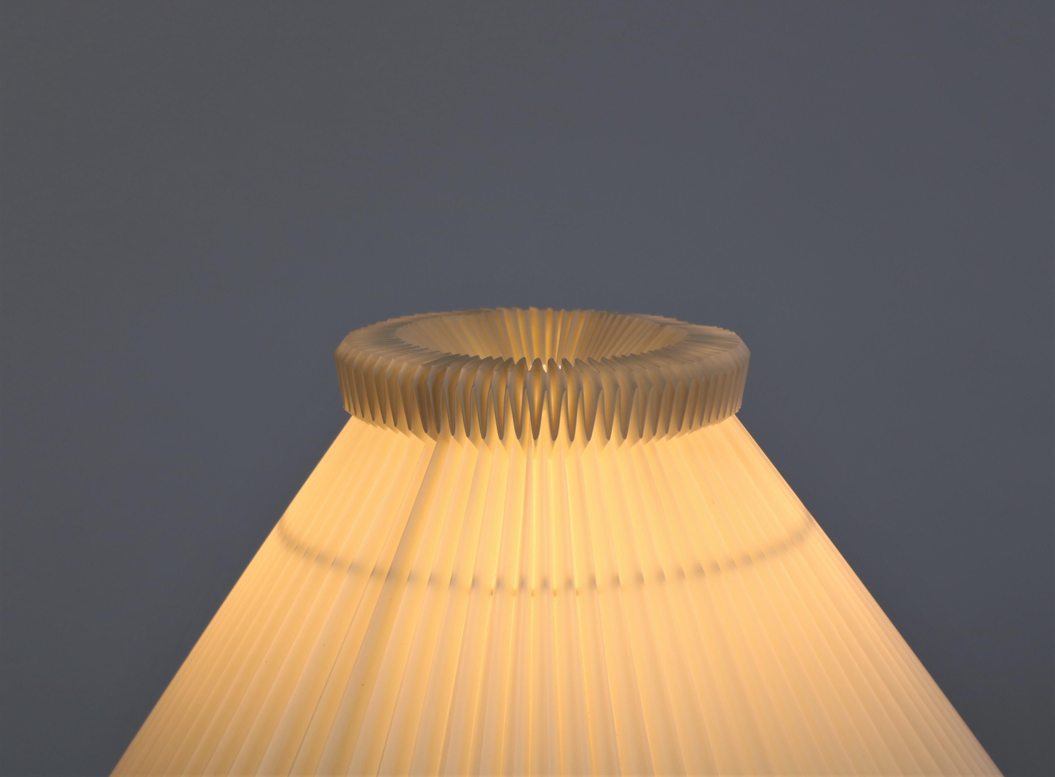 le klint table lamp