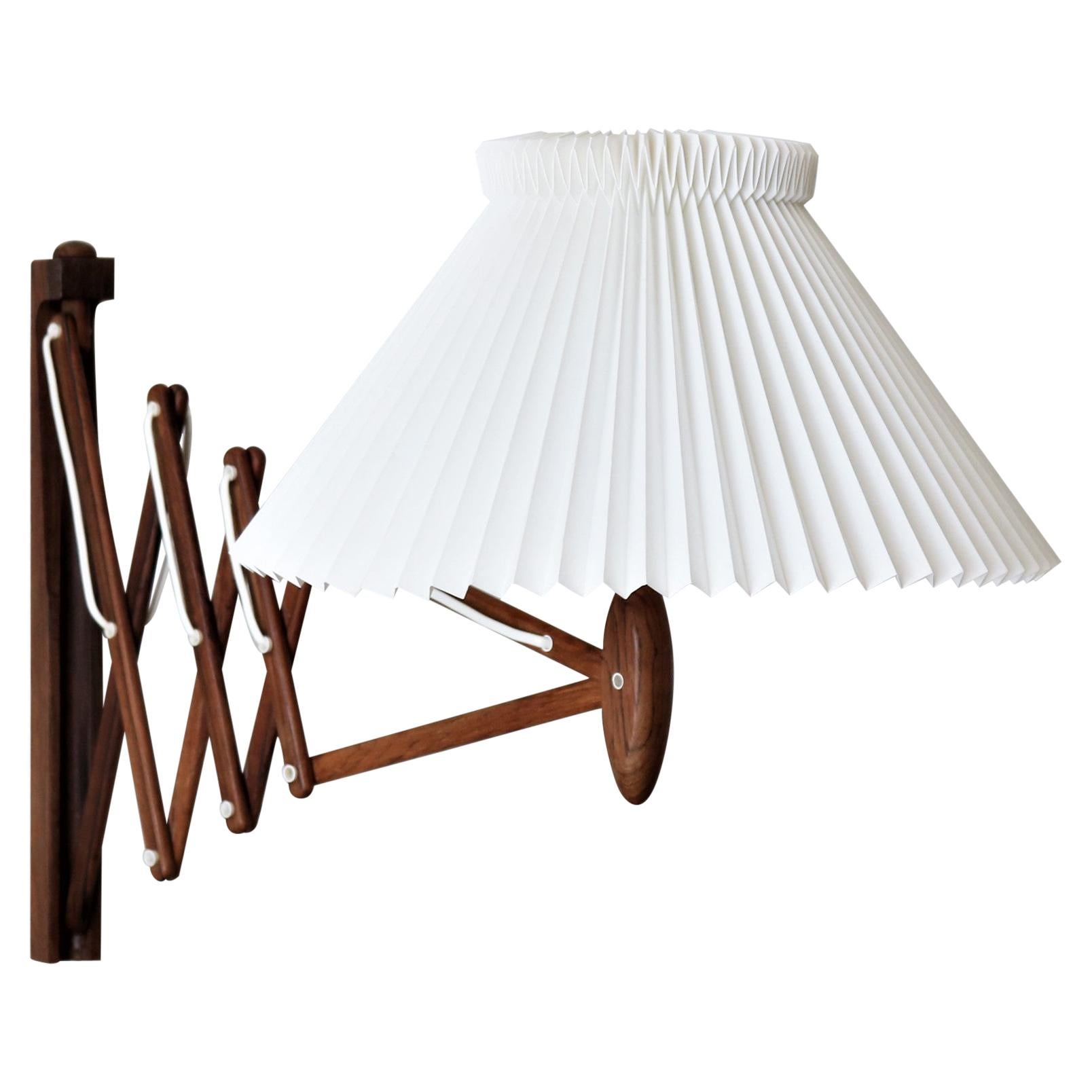 Lampe murale moderne danoise Le Klint "Scissor" Modèle 332 en bois de rose