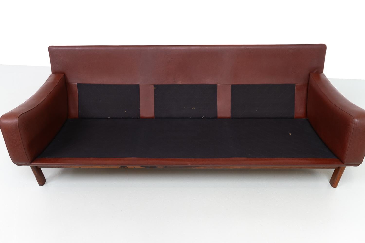 Danish Modern Leather and Rosewood Sofa by Eran, 1960s. For Sale 8