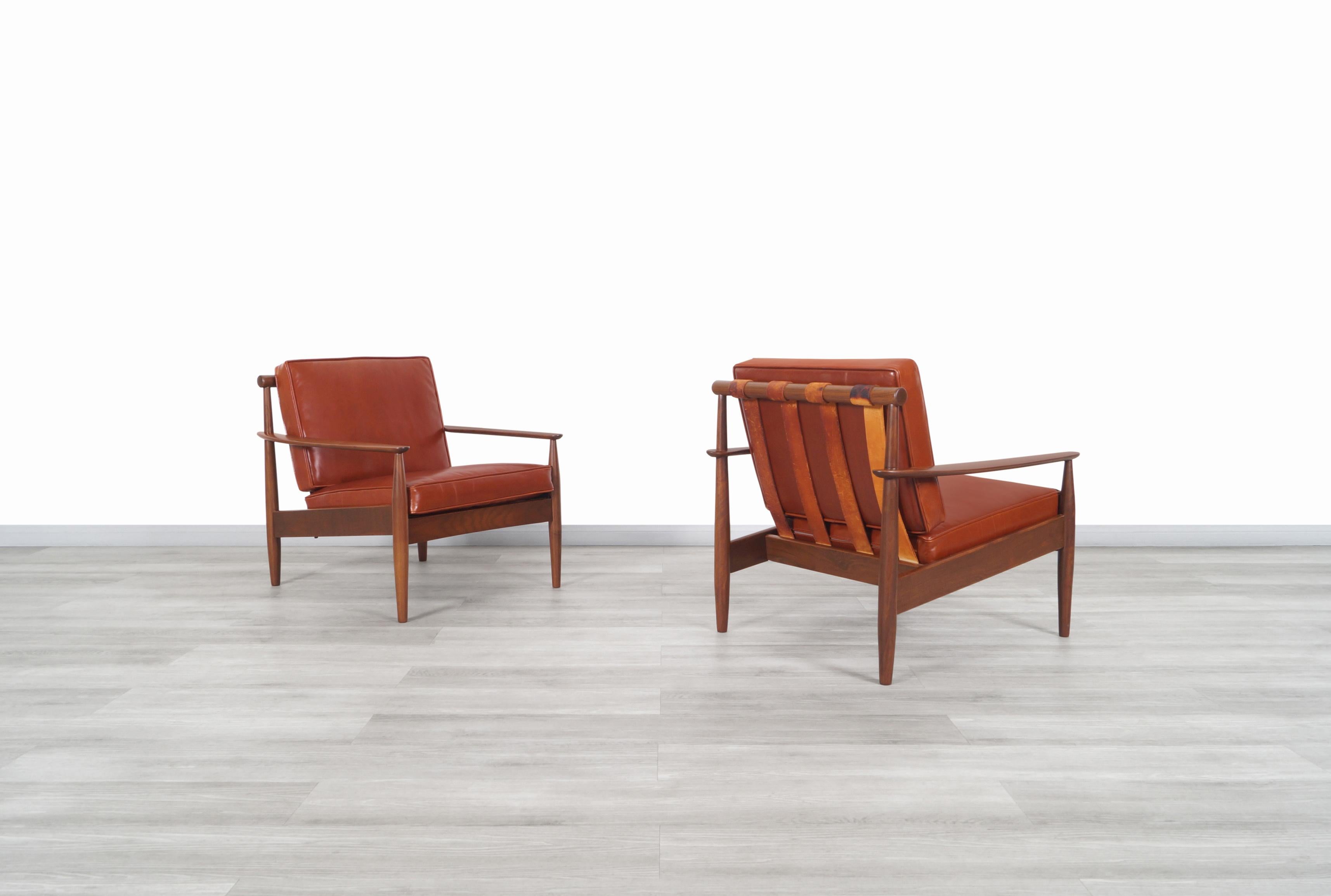 Mid-Century Modern Danish Modern Leather and Walnut Lounge Chairs by Hans C. Andersen For Sale