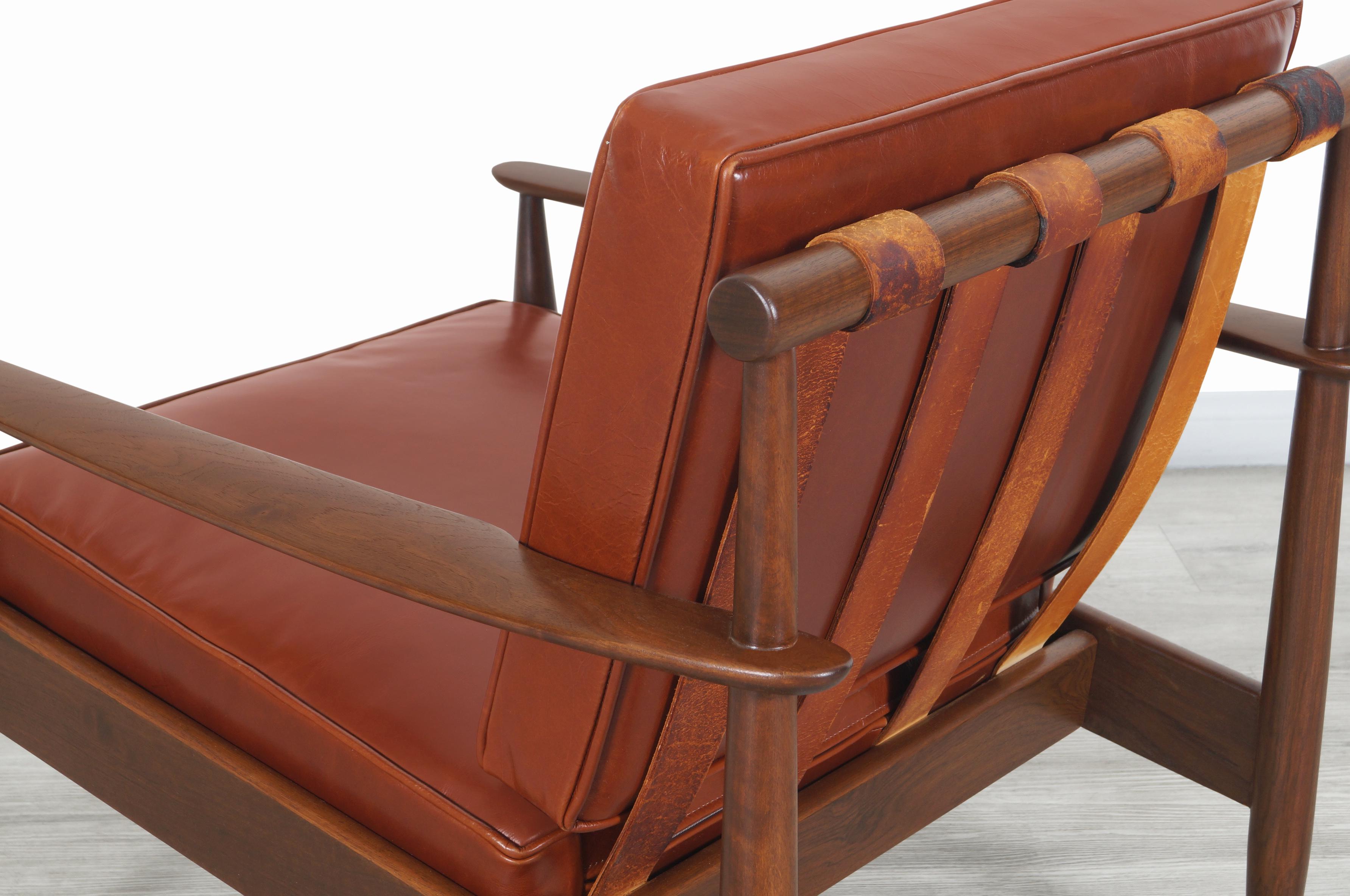 Mid-20th Century Danish Modern Leather and Walnut Lounge Chairs by Hans C. Andersen For Sale