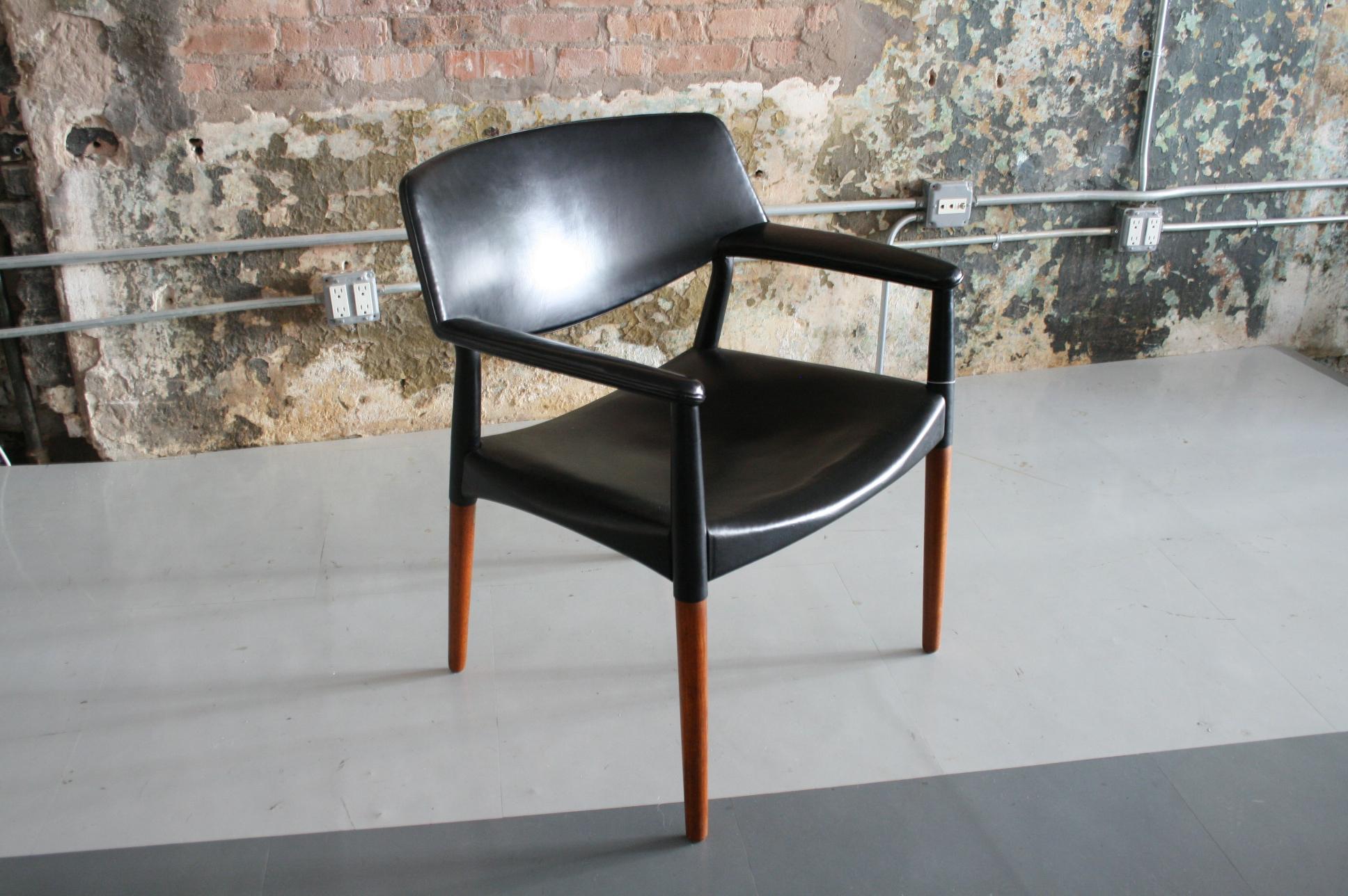 Danish Modern Leather Armchair by Aksel Bender Madsen & Ejner Larsen 2