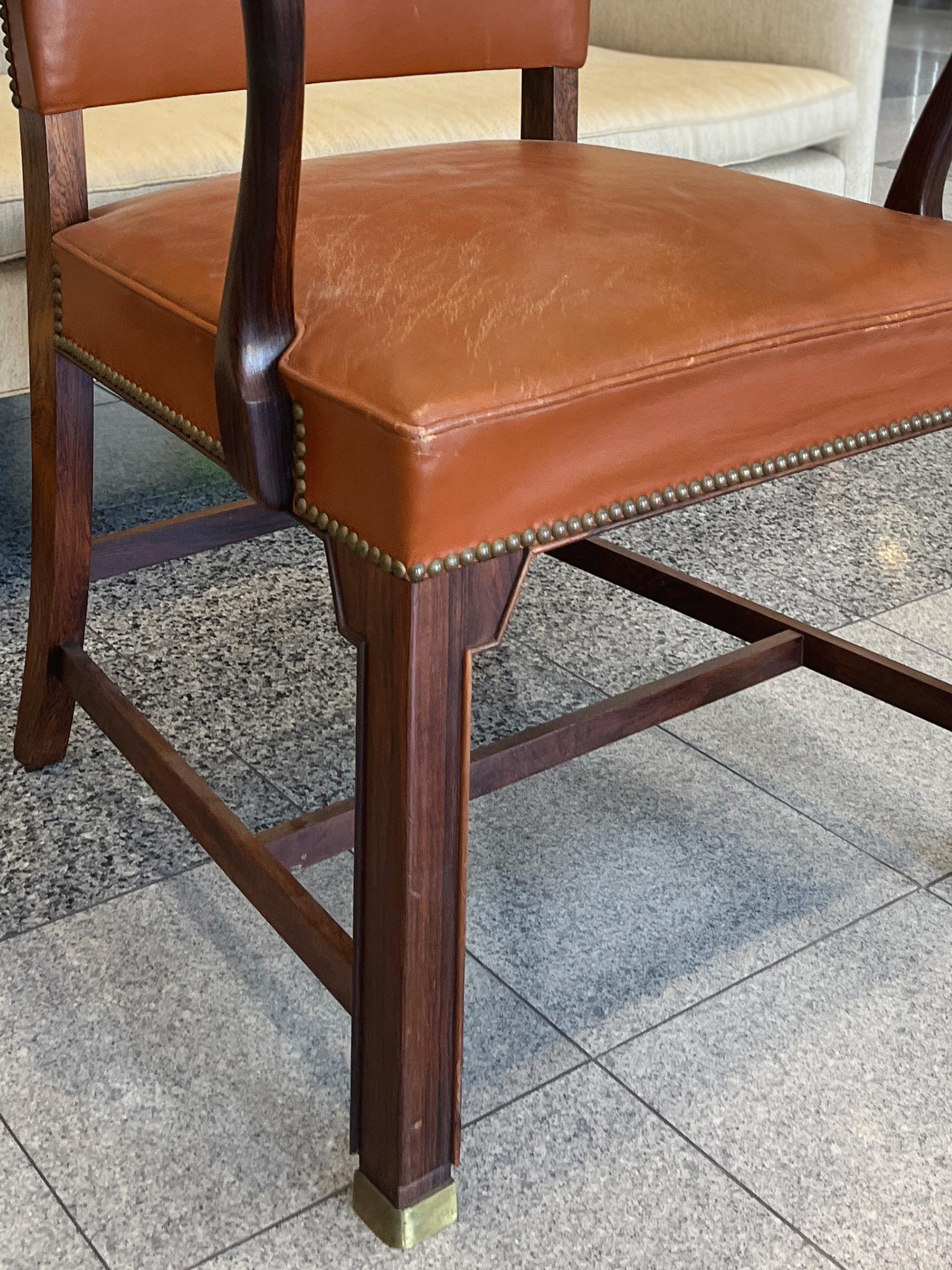Ottone Poltrona moderna danese in pelle nello stile di Fritz Hansen in vendita