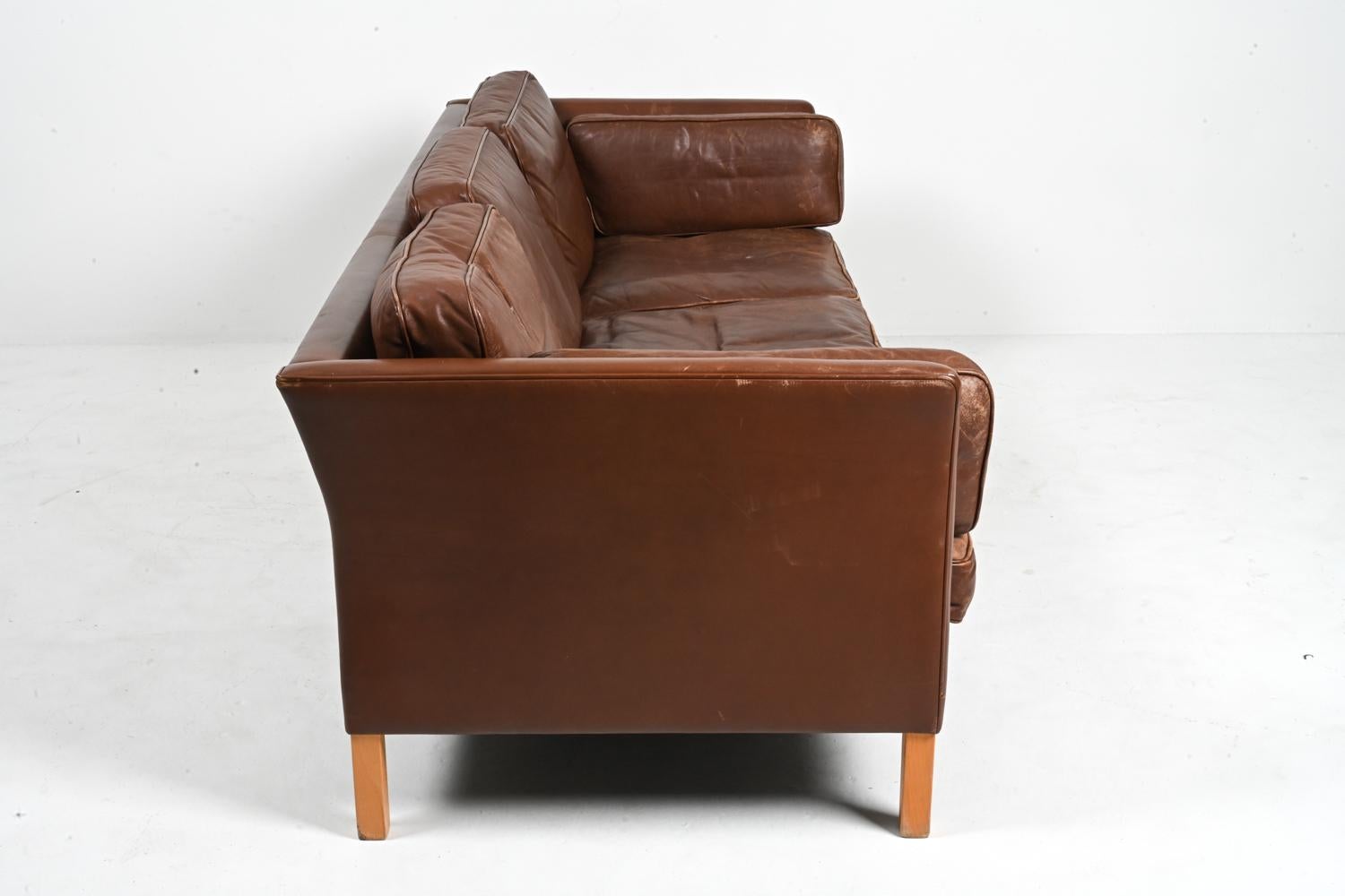 Danish Modern Leather & Beech Three-Seat Sofa by Mogens Hansen For Sale 7