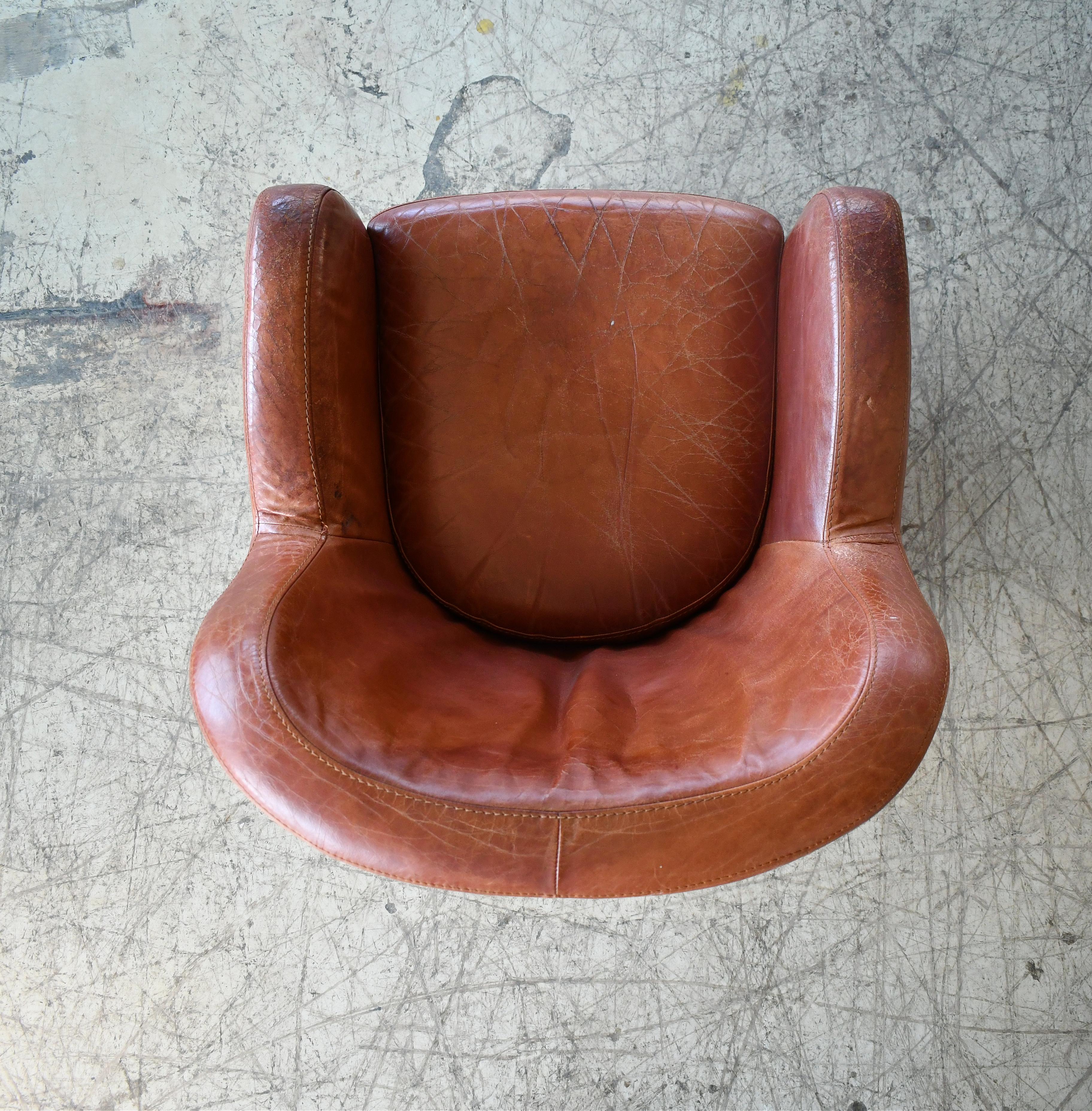 Danish Modern Leather Lounge Chair in the style of Berga Mobler  For Sale 4