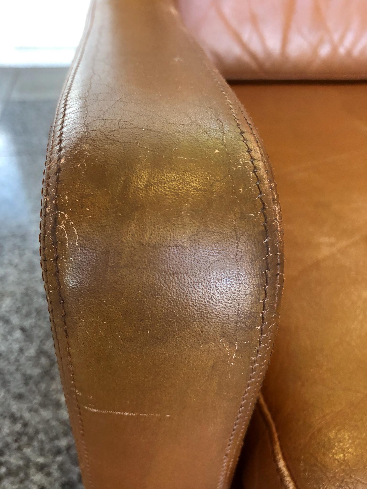 Danish Modern Leather Settee in the Style of Børge Mogensen 8