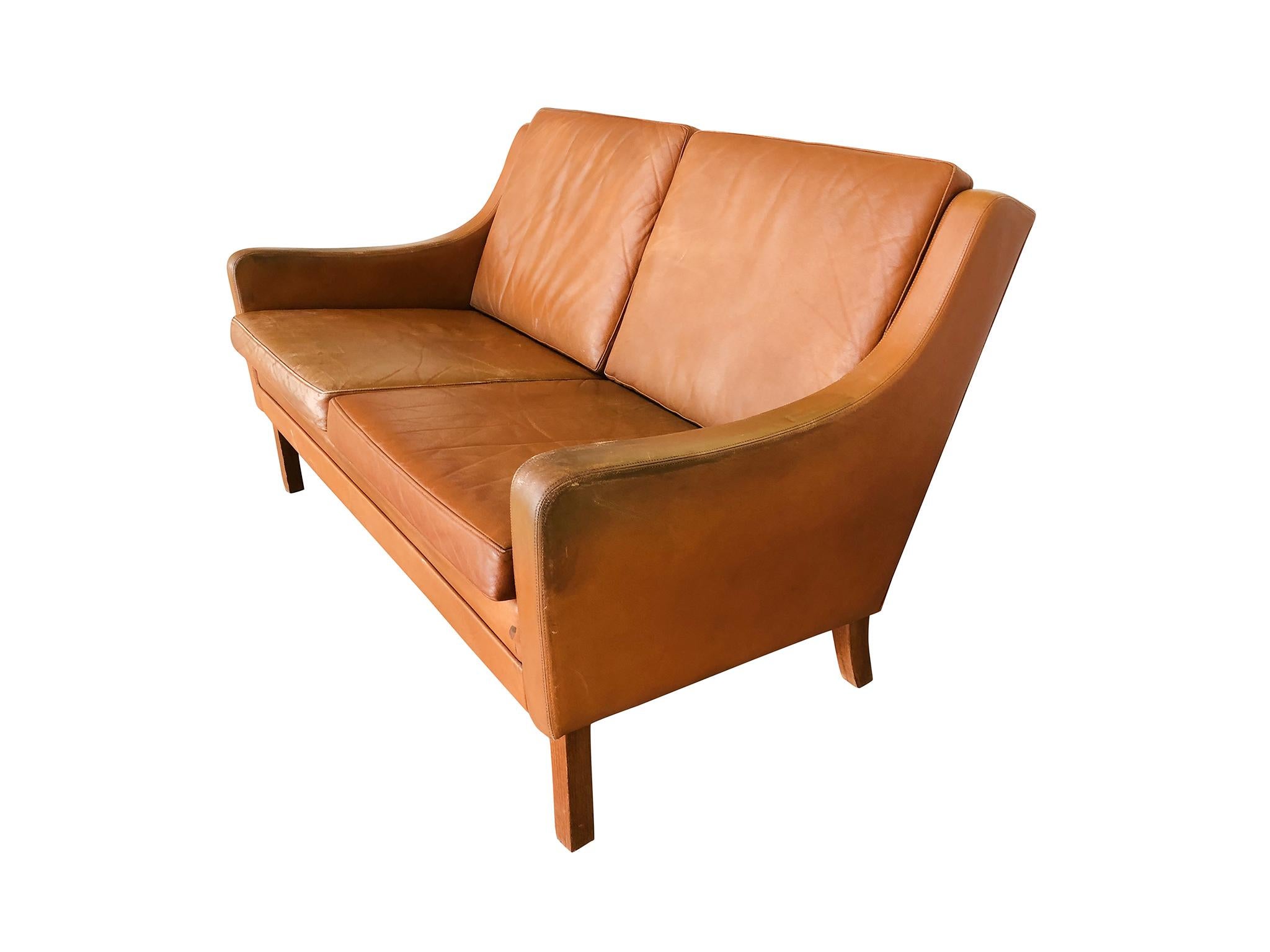 20th Century Danish Modern Leather Settee in the Style of Børge Mogensen