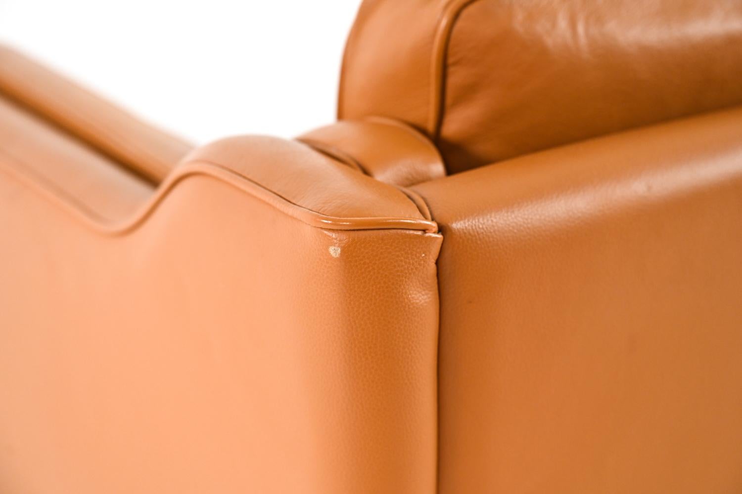 Danish Modern Leather Sofa Suite in the Manner of Børge Mogensen 6