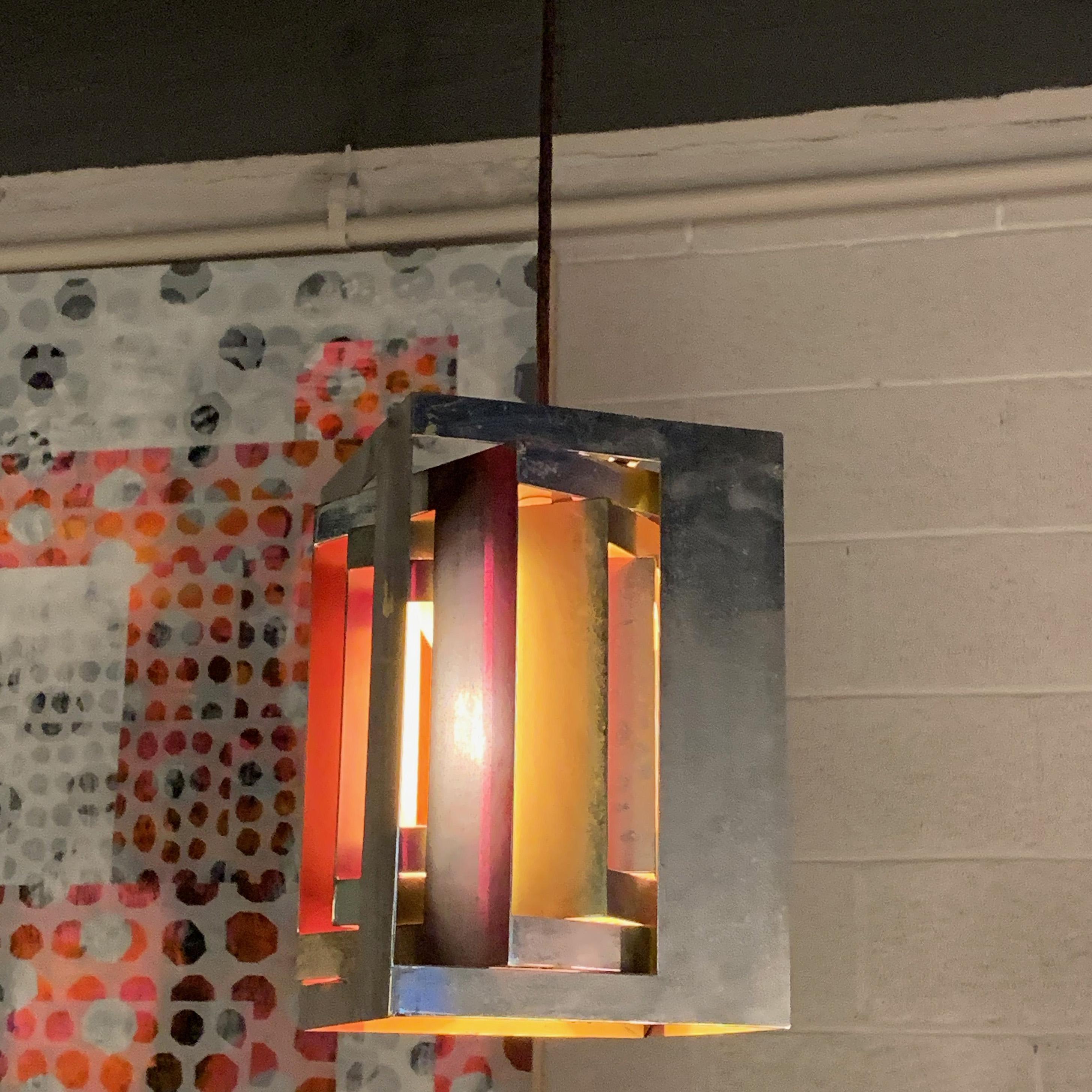 Scandinavo moderno Lampada a sospensione danese moderna in edizione limitata 