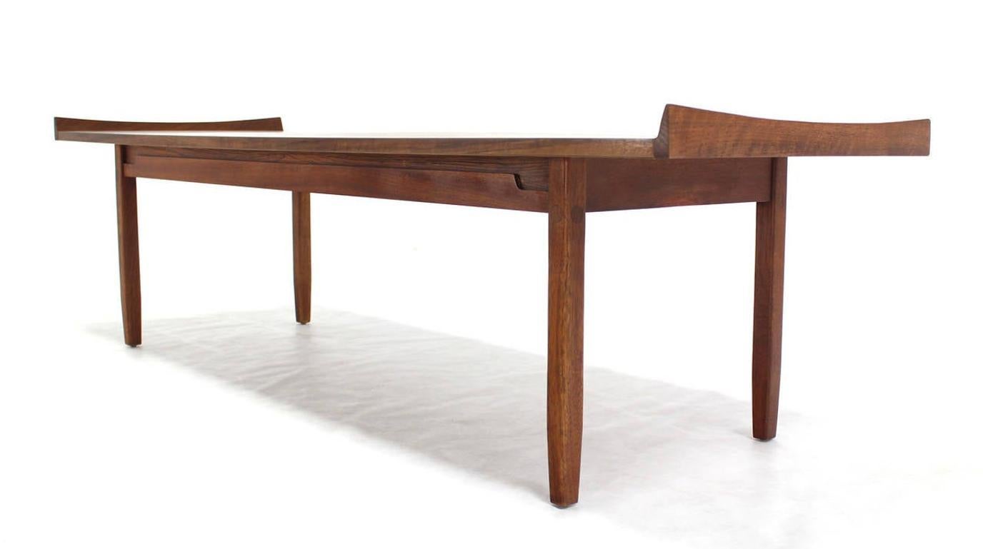 Danish Modern Long Rectangle Walnut Coffee Table Rolled Ends MINT! In Good Condition For Sale In Rockaway, NJ