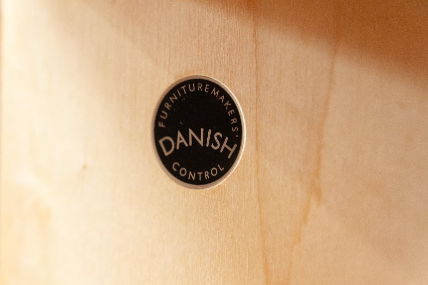 Credenza moderna danese lunga in teak di Hundevad & Co., anni '60. in vendita 2