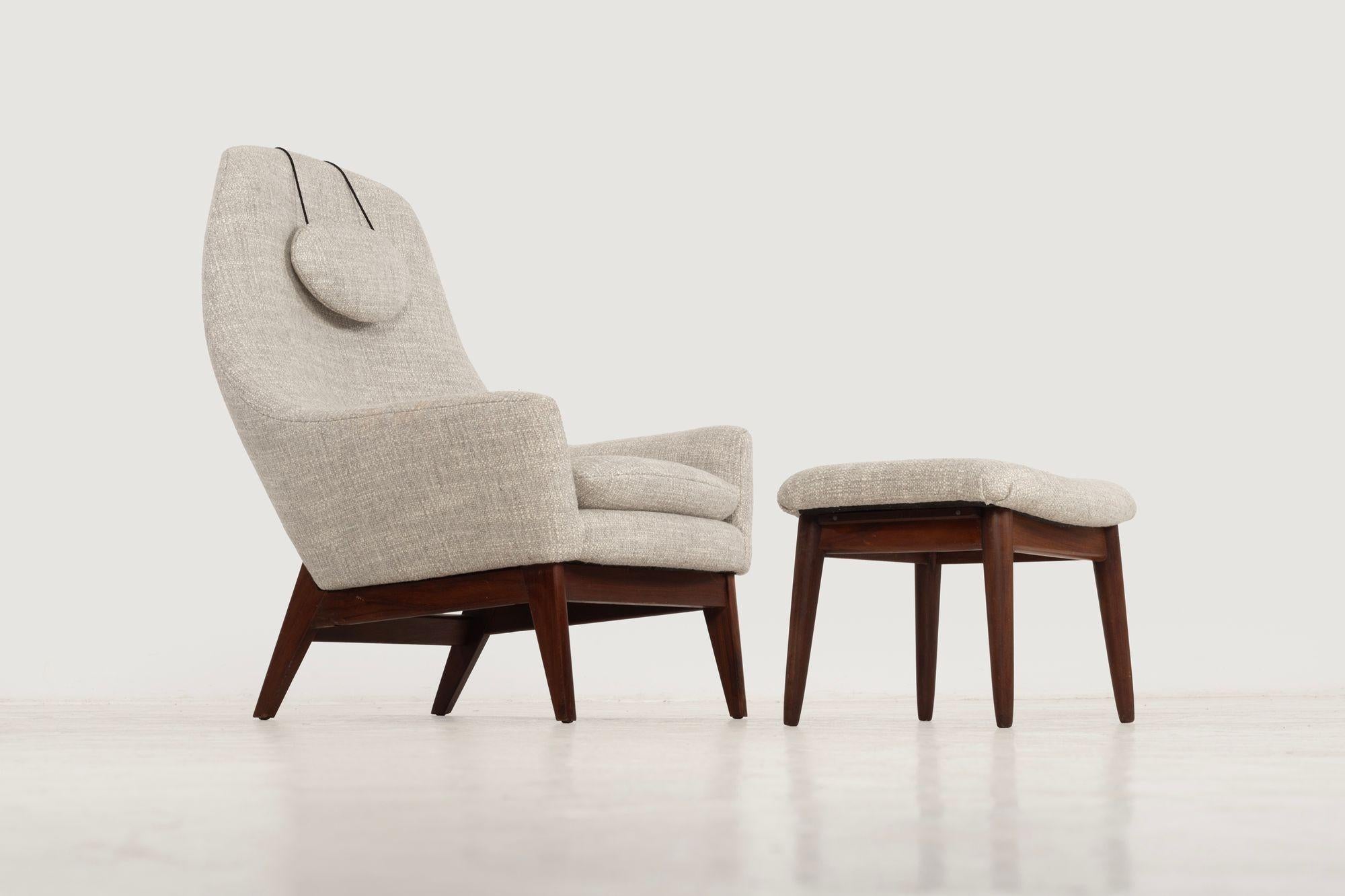 Fauteuil de salon et pouf danois moderne 1960c. Bon état - En vente à Chicago, IL