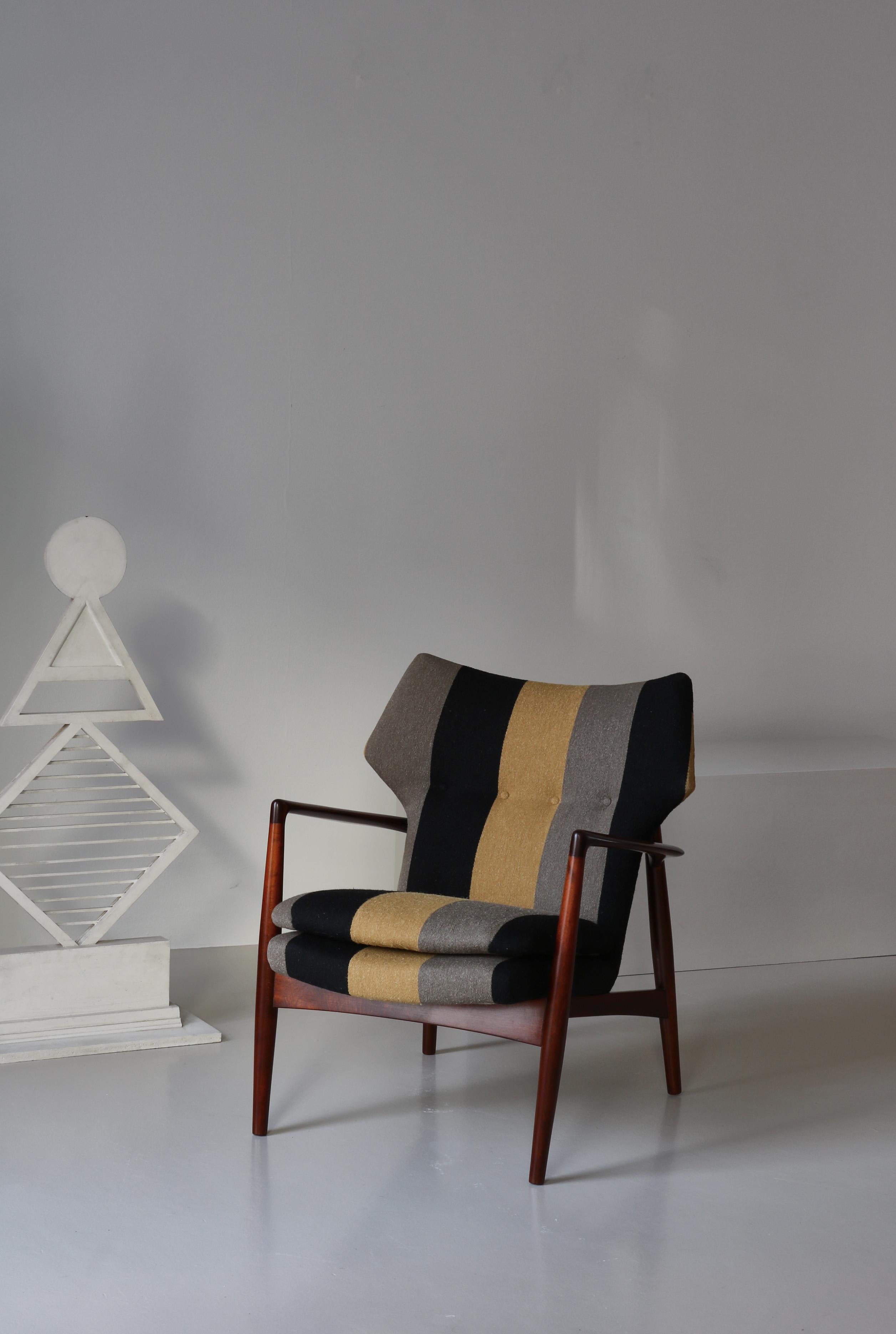 Danish Scandinavian Modern Easy Chair by Eva & Nils Koppel, Denmark, 1950s For Sale