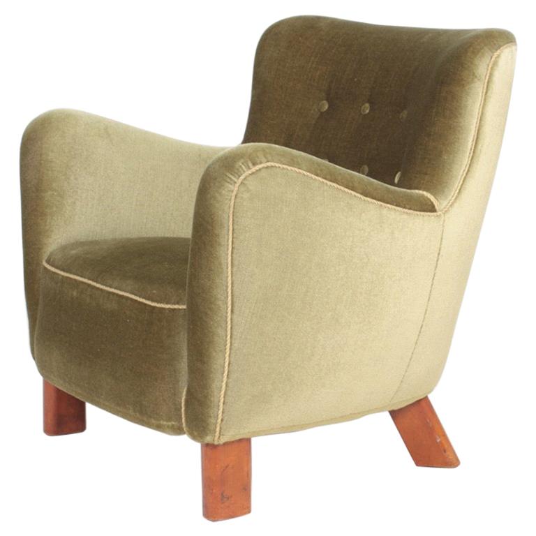 Danish Modern Lounge Chair by Fritz Hansen Model 1669, 1940s