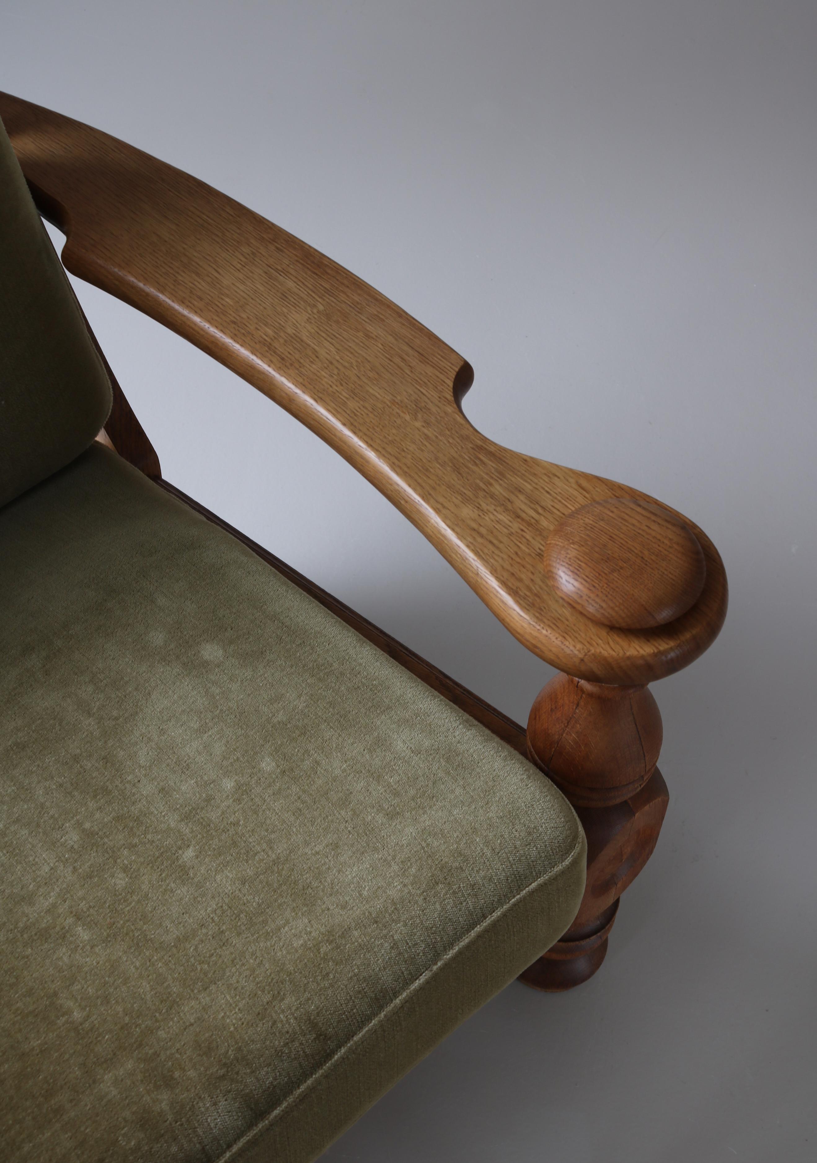 Danish Modern Lounge Chair by Henry Kjærnulff Oak & Green Mohair, Denmark, 1950s For Sale 10