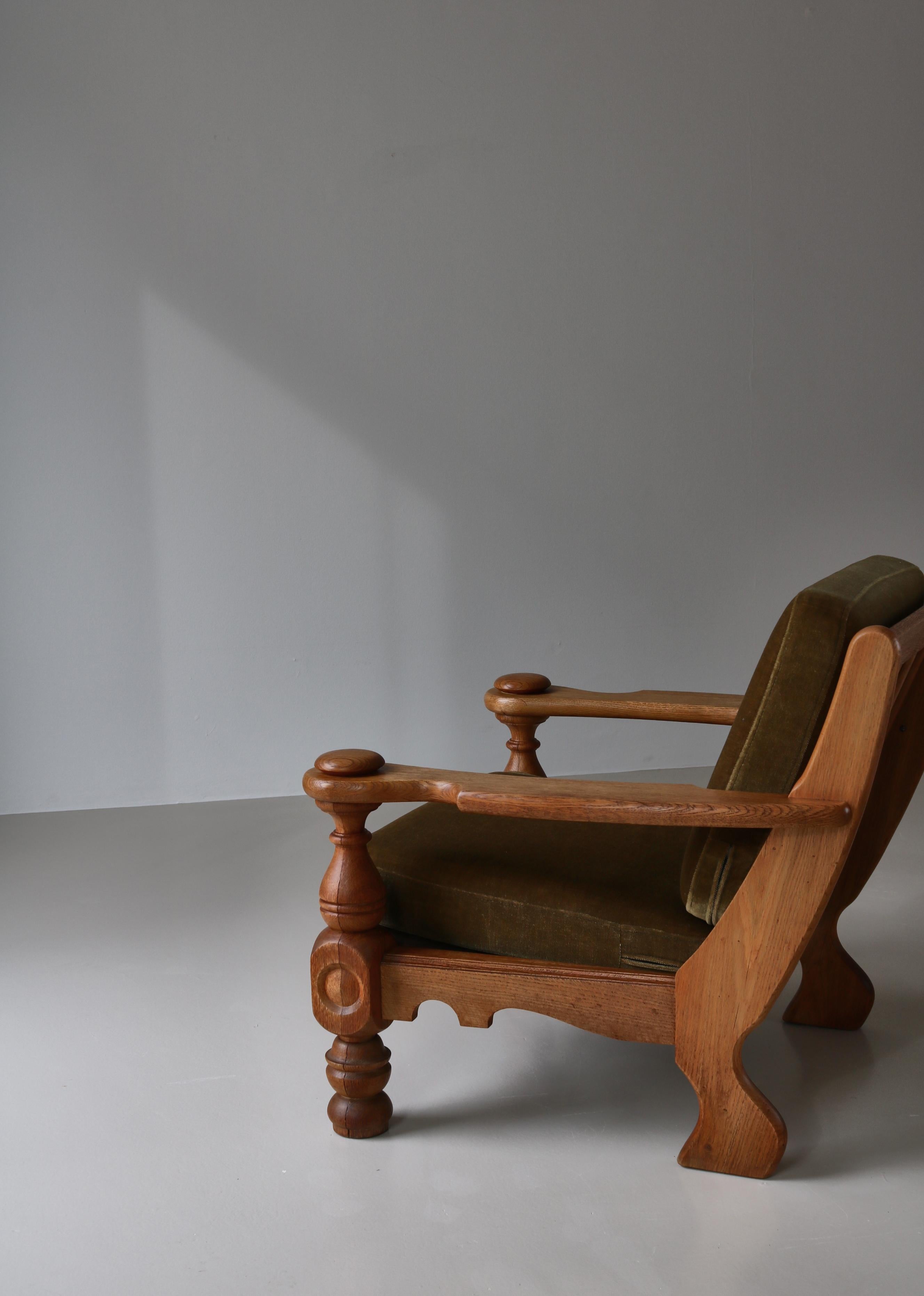 Danish Modern Lounge Chair by Henry Kjærnulff Oak & Green Mohair, Denmark, 1950s For Sale 2
