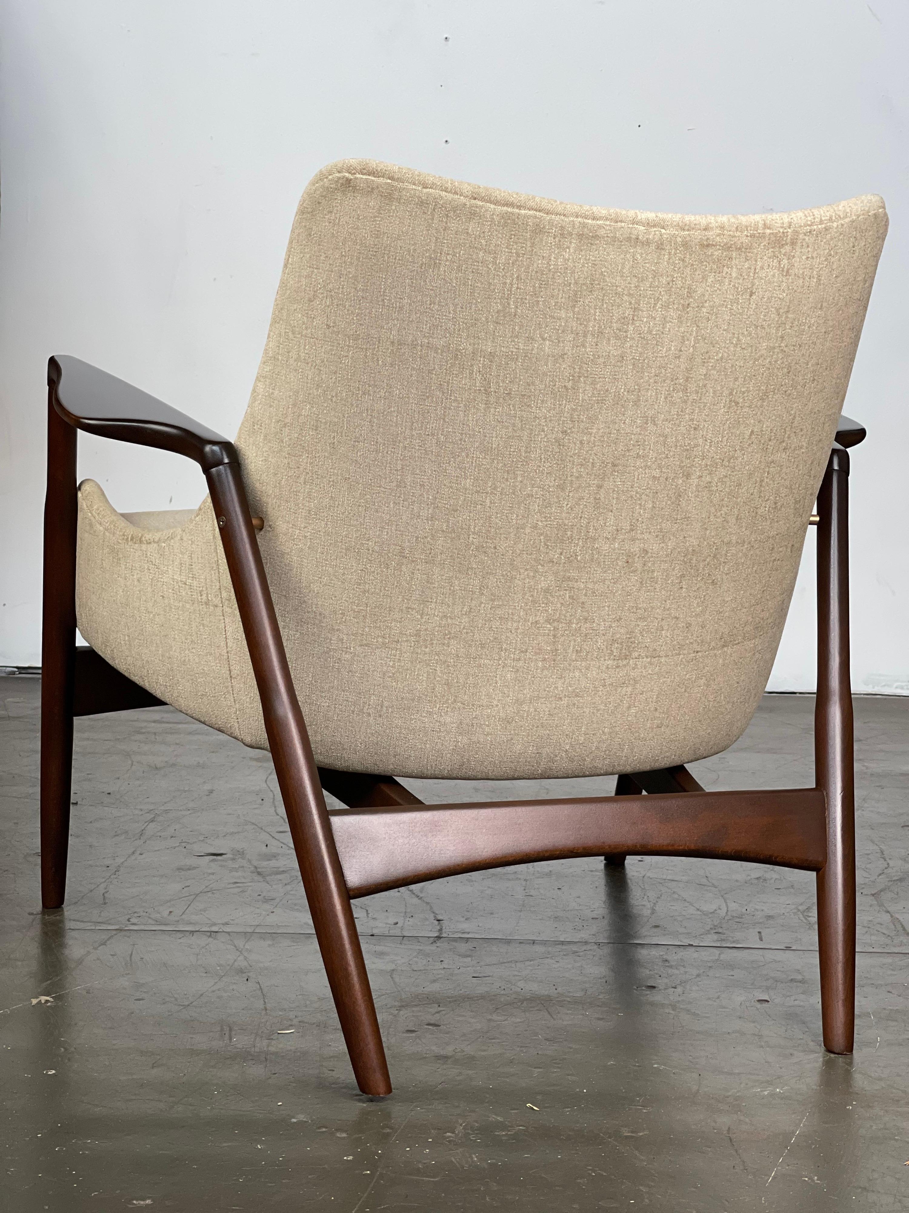 Danish Modern Lounge Chair by Kofod-Larsen for Selig 4