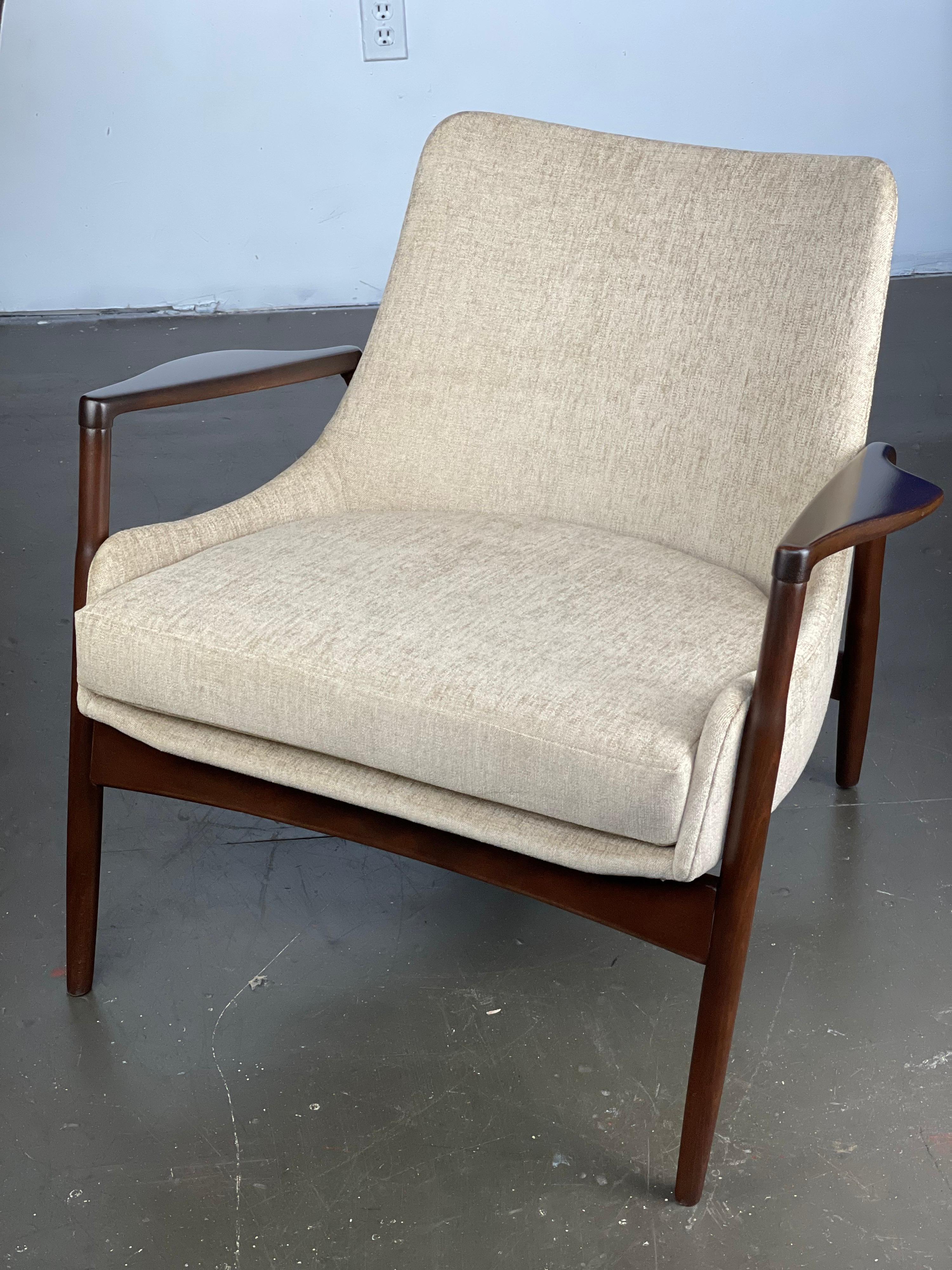 Danish Modern Lounge Chair by Kofod-Larsen for Selig 12