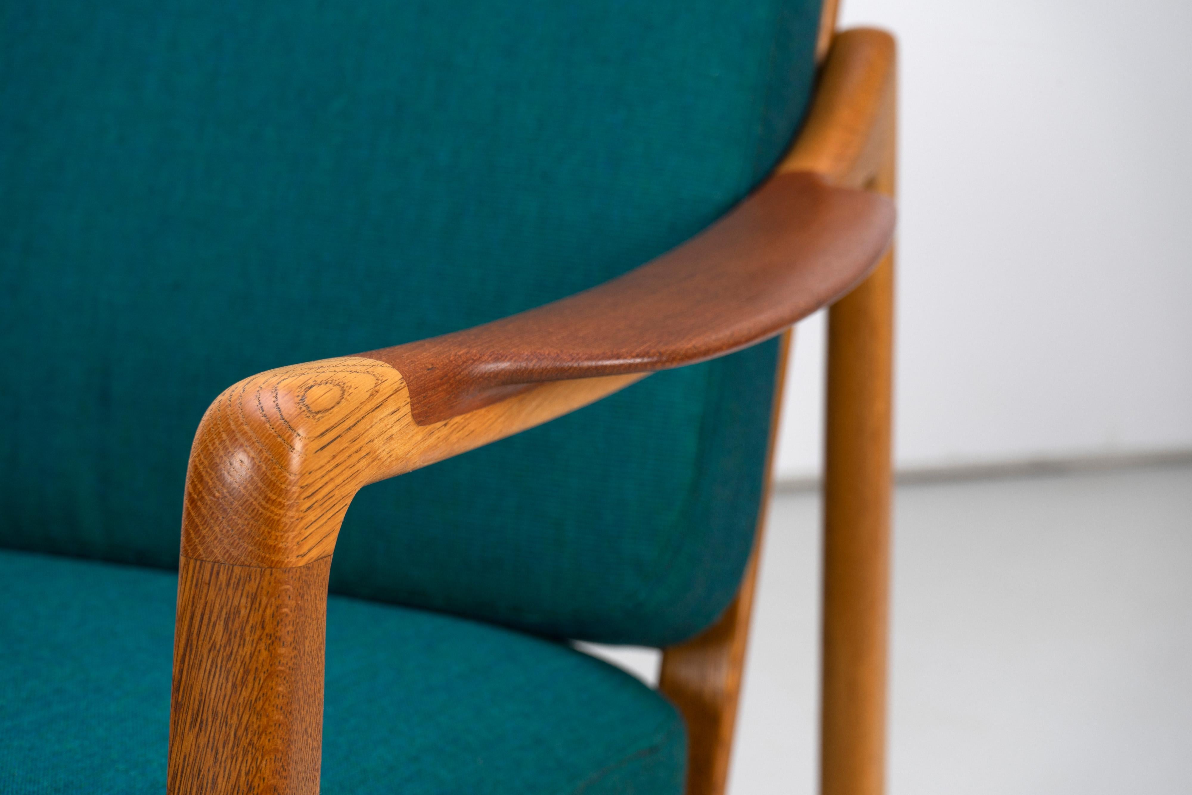 Danish Modern Lounge Chair by Tove & Edvard Kindt-Larsen, Teak and Oak, 1960s In Good Condition For Sale In Rosendahl, DE