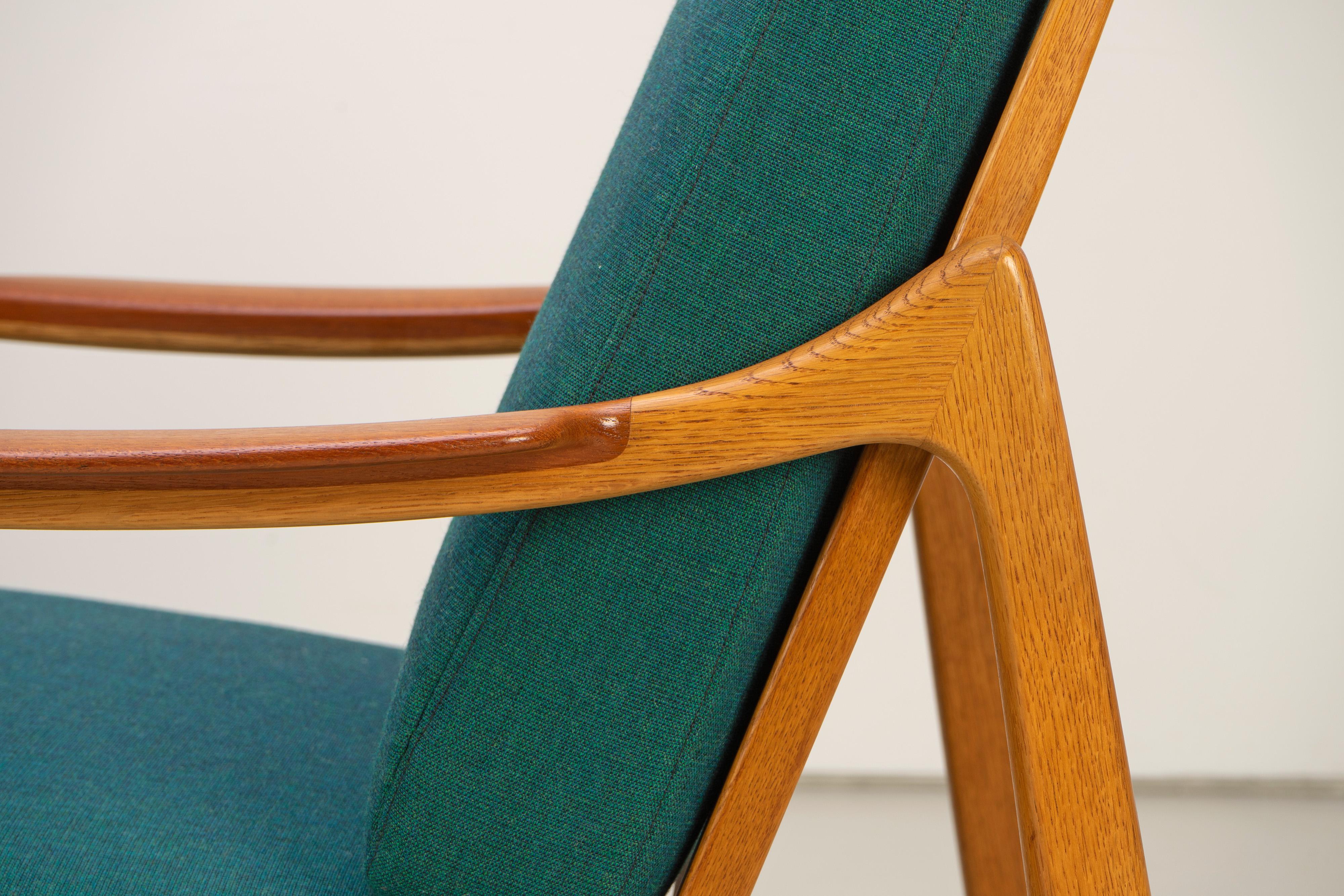 Wool Danish Modern Lounge Chair by Tove & Edvard Kindt-Larsen, Teak and Oak, 1960s For Sale