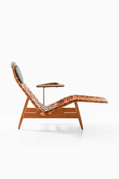 Sillón de salón de estilo moderno danés en haya, cuero y teca, diseñado por Arne Vodder, década de 1950