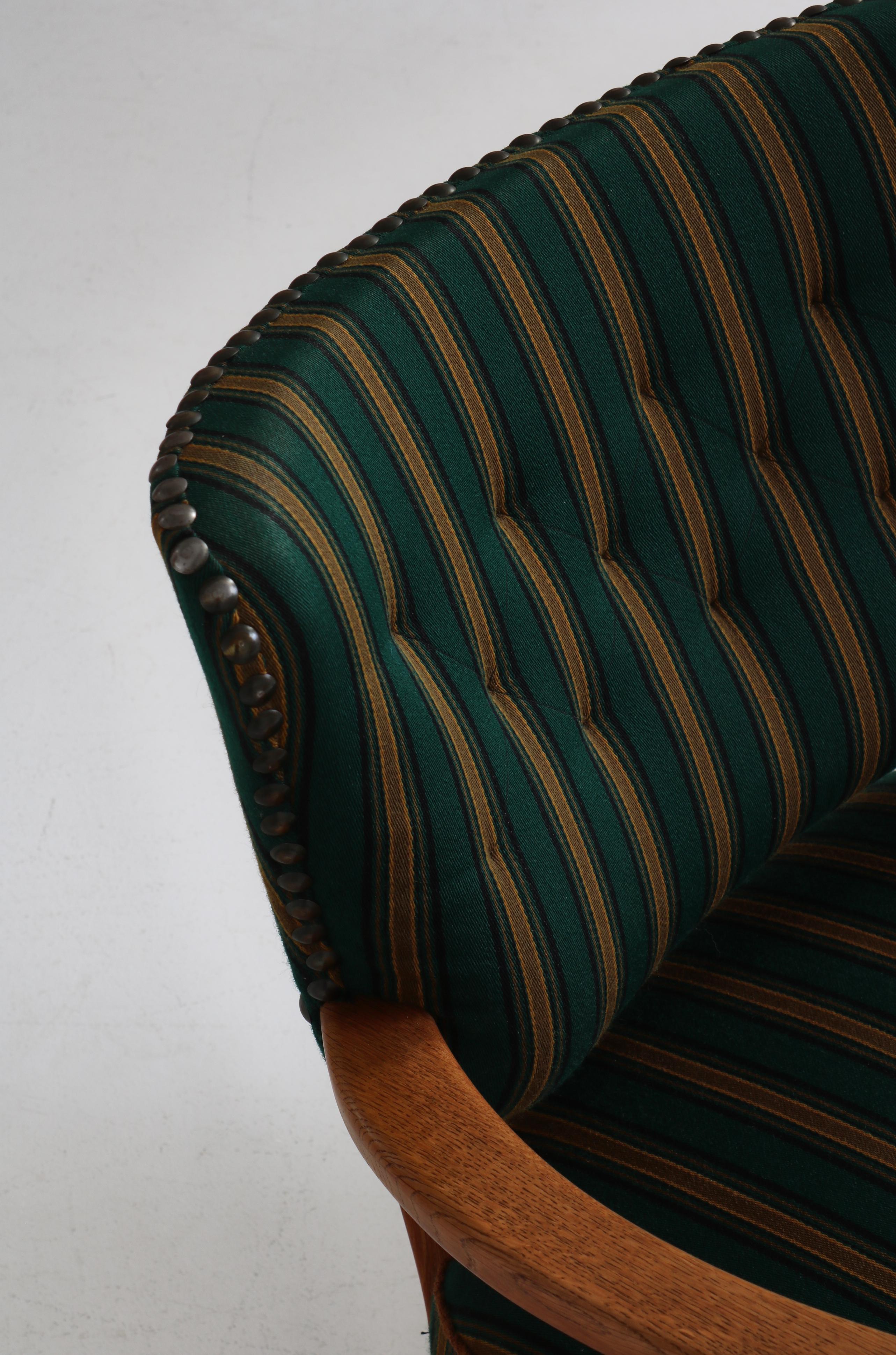 Danish Modern Lounge Chair in Oak & Traditional Danish Olmerdug Wool, 1950s For Sale 7