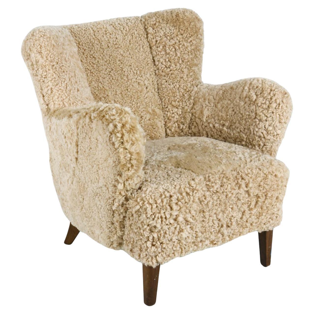 Danish Modern Lounge Chair in Shearling in the Style of Fritz Hansen For Sale