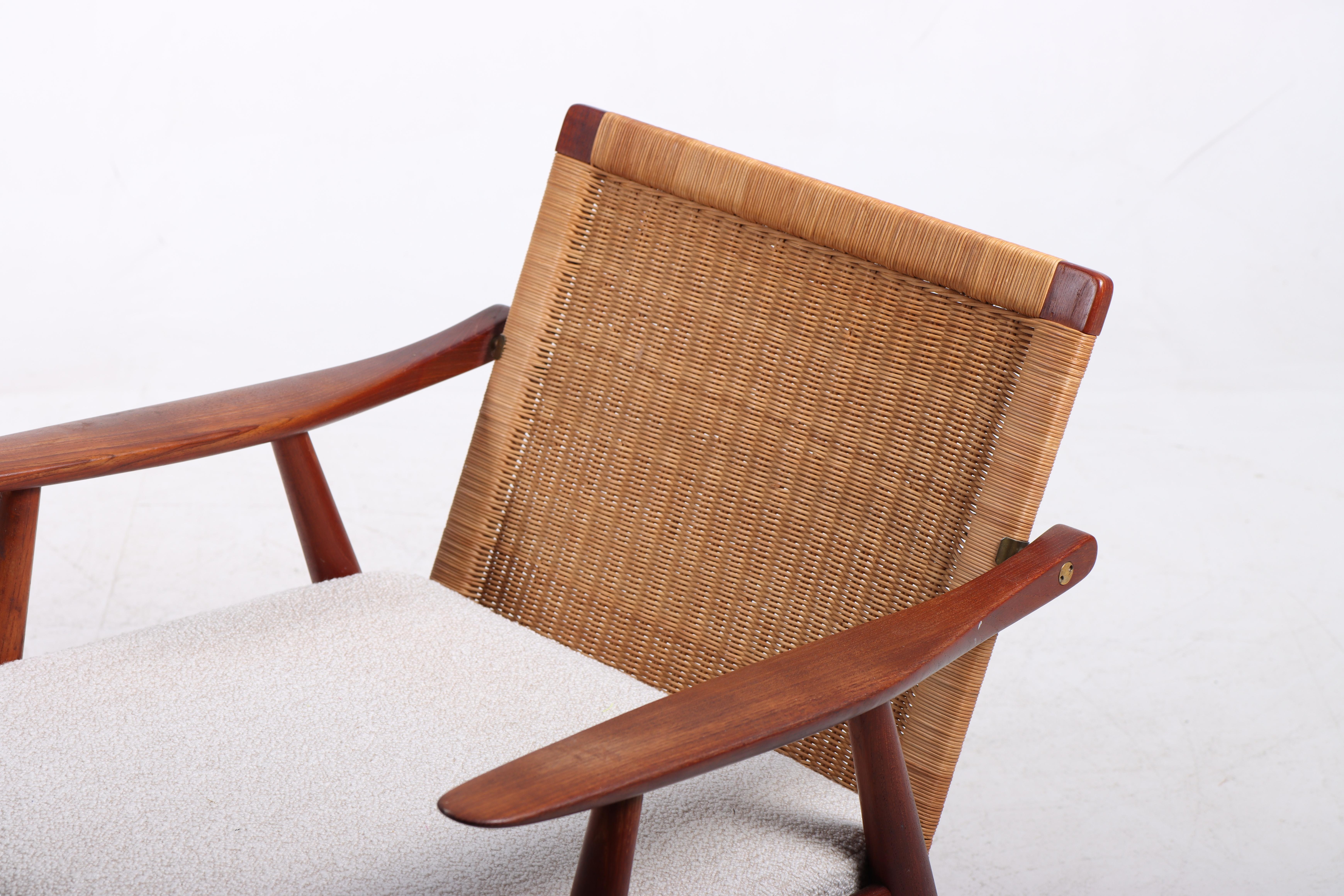 Danish Modern Lounge Chair in Teak and Cane by Hans Wegner by GETAMA, 1950 5