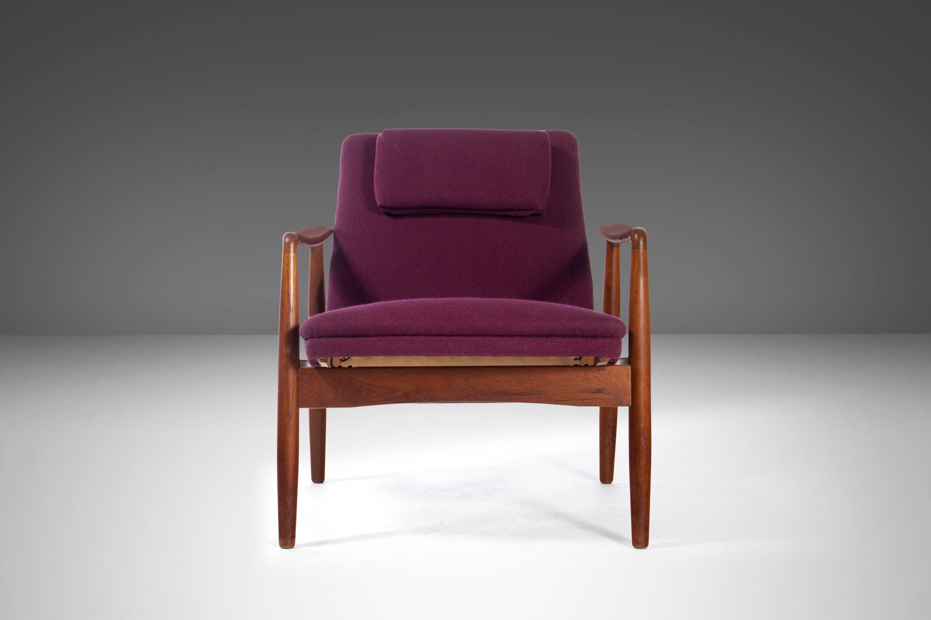 Scandinavian Modern Danish Modern Lounge Chair in Teak Wood by Soren J. Ladefoged, Denmark, c. 1950s For Sale