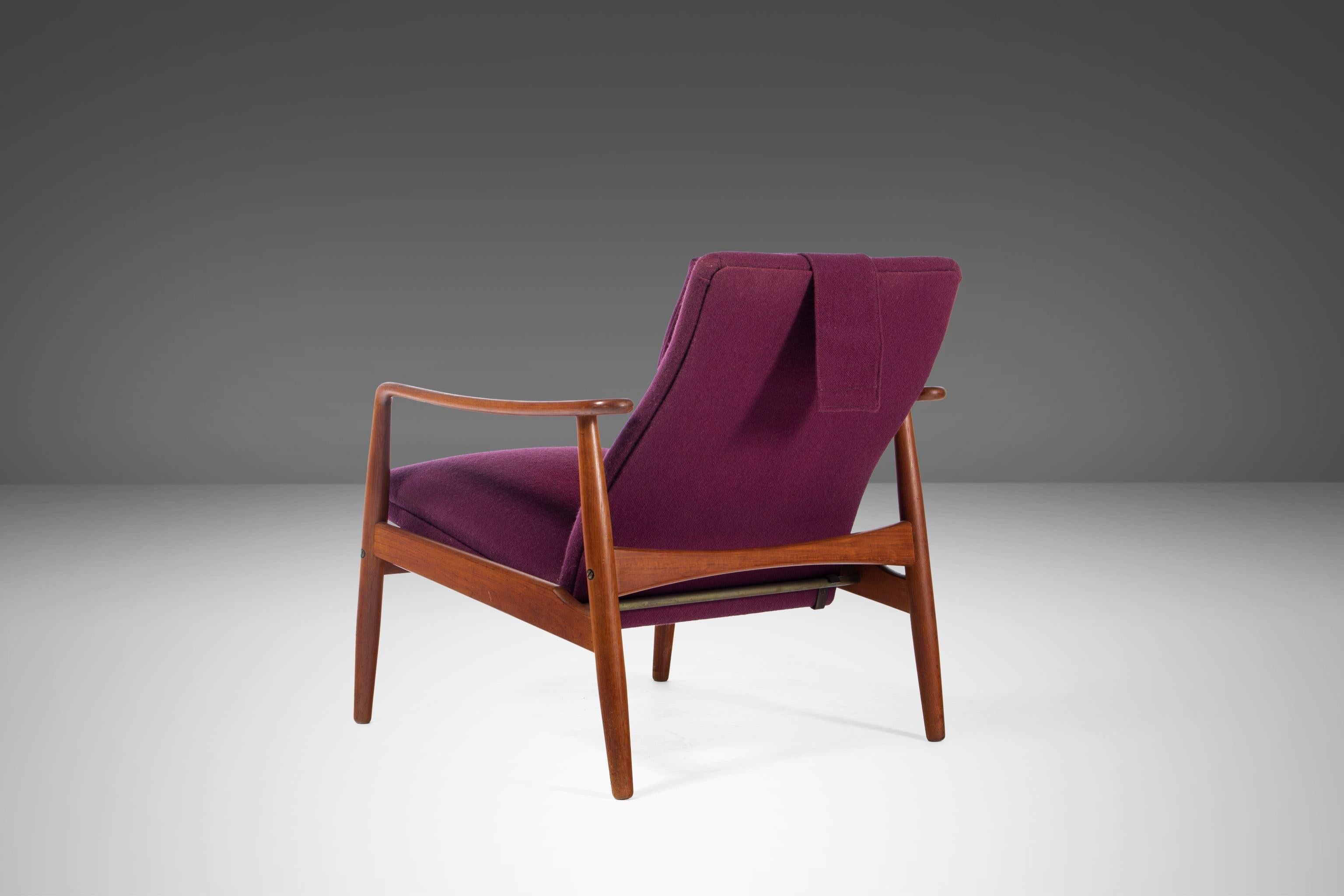 Danish Modern Lounge Chair in Teak Wood by Soren J. Ladefoged, Denmark, c. 1950s In Good Condition For Sale In Deland, FL