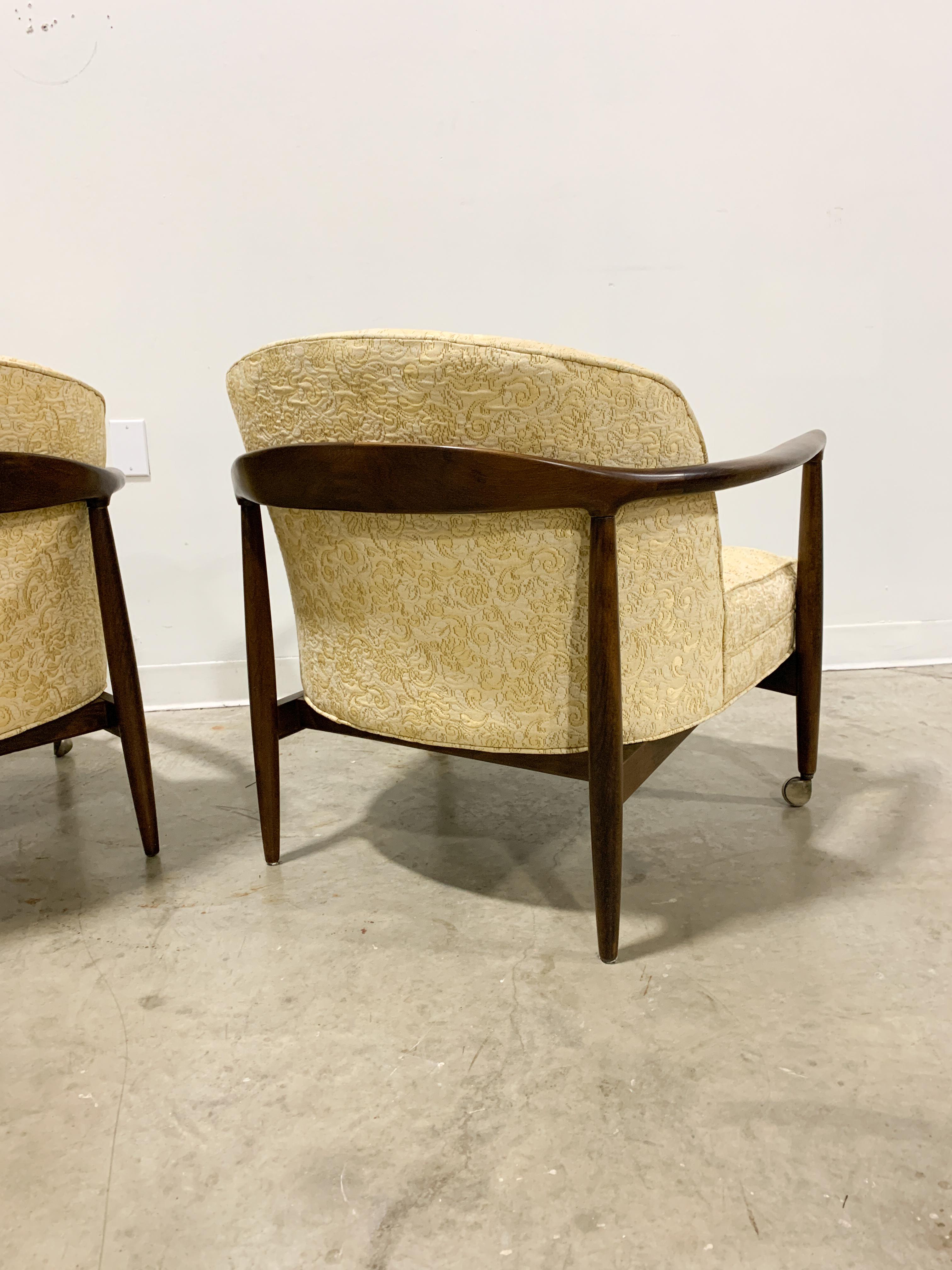 Mid-20th Century Danish Modern Lounge Chair Pair by Finn Andersen