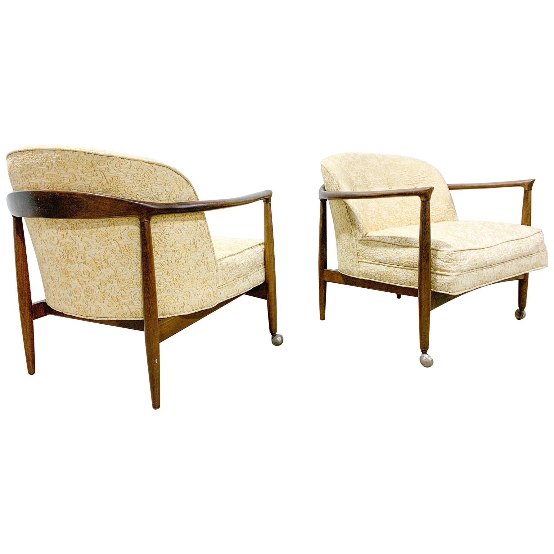Danish Modern Lounge Chair Pair by Finn Andersen