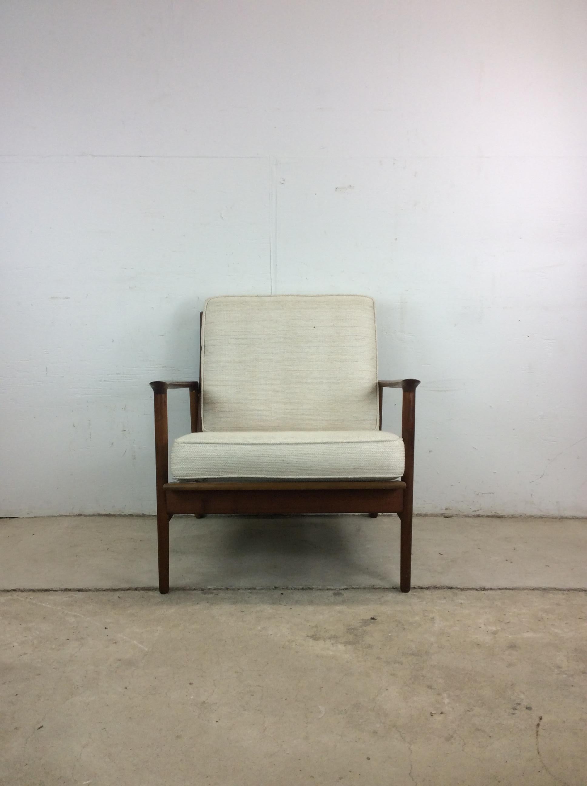 Scandinave moderne Chaise longue moderne danoise avec structure en teck massif en vente