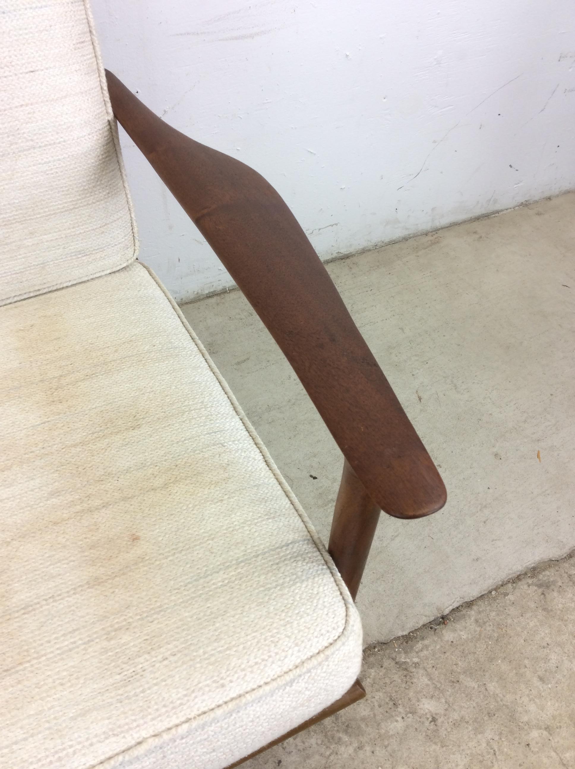 20ième siècle Chaise longue moderne danoise avec structure en teck massif en vente