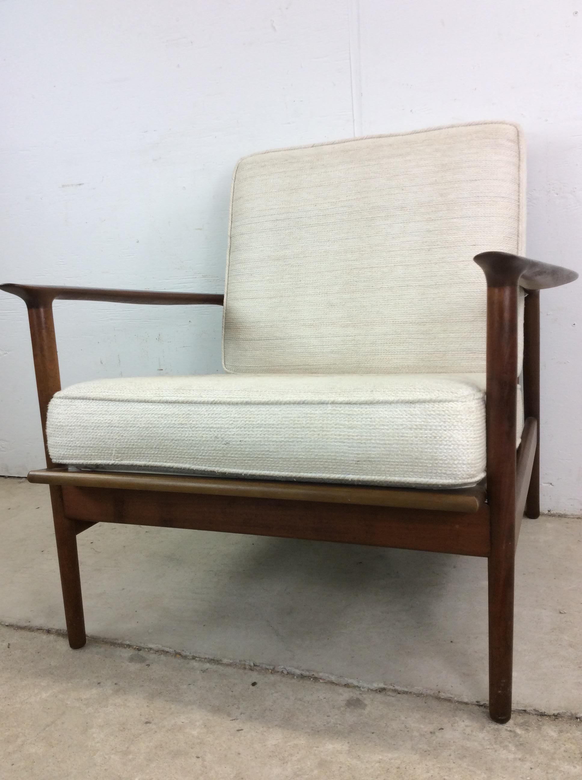 Chaise longue moderne danoise avec structure en teck massif en vente 2