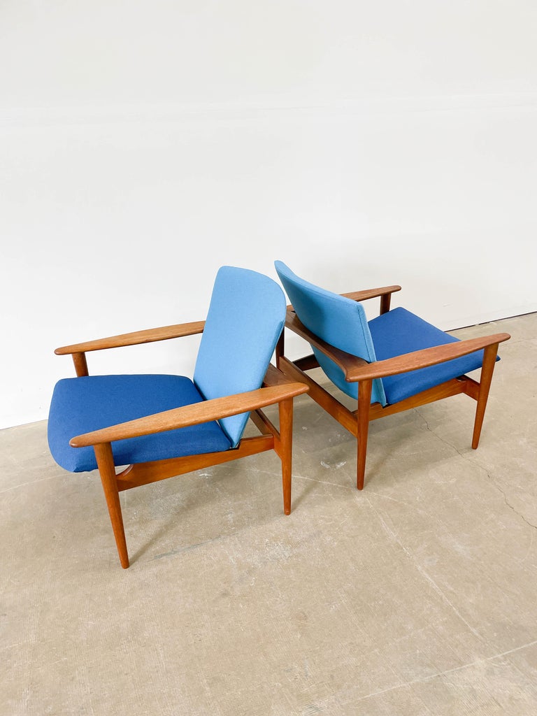 Danish Modern Lounge Chairs in Teak For Sale 3
