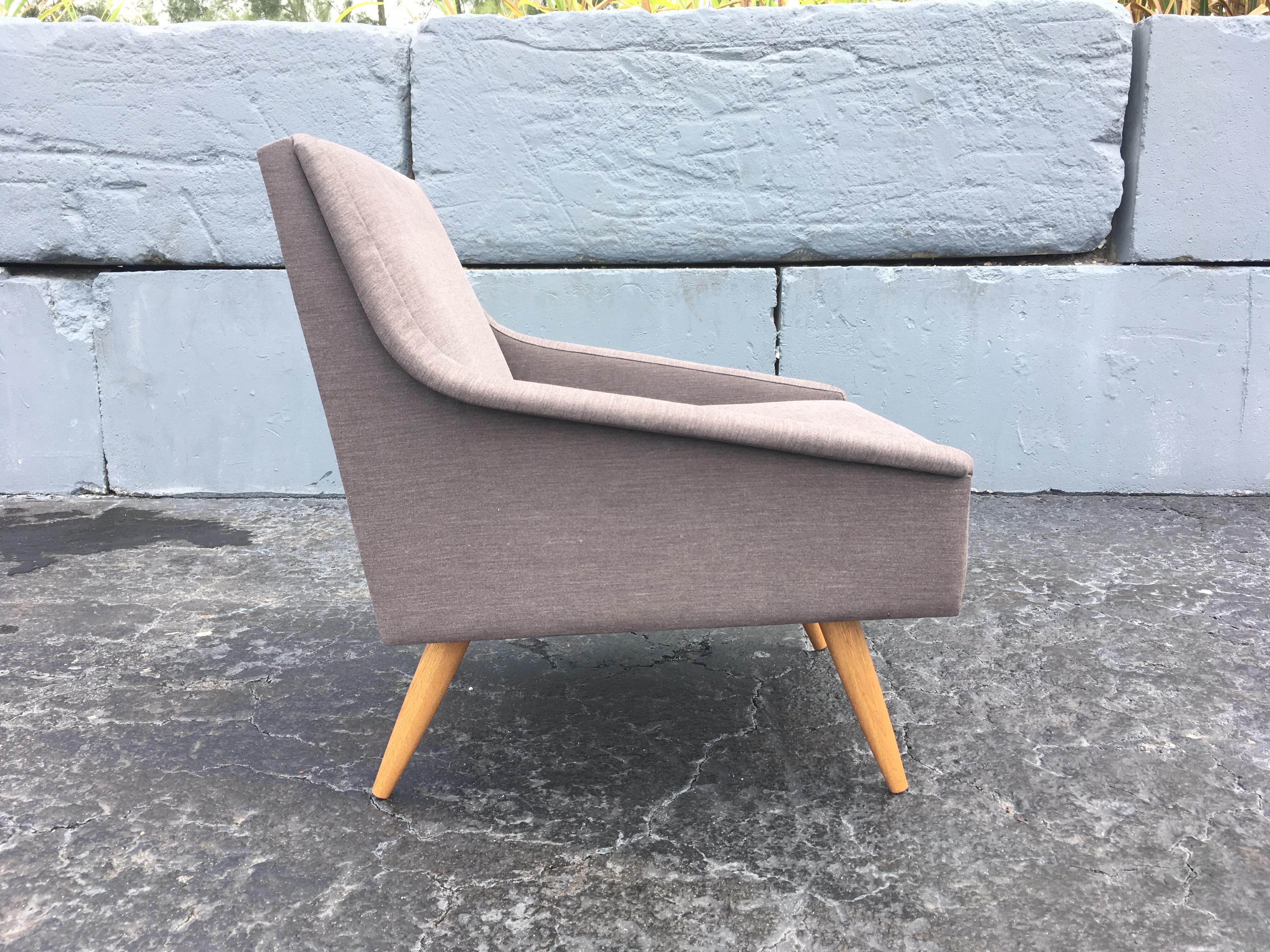 Danish Modern Lounge Chairs, Gray Fabric, Oak Legs For Sale 6