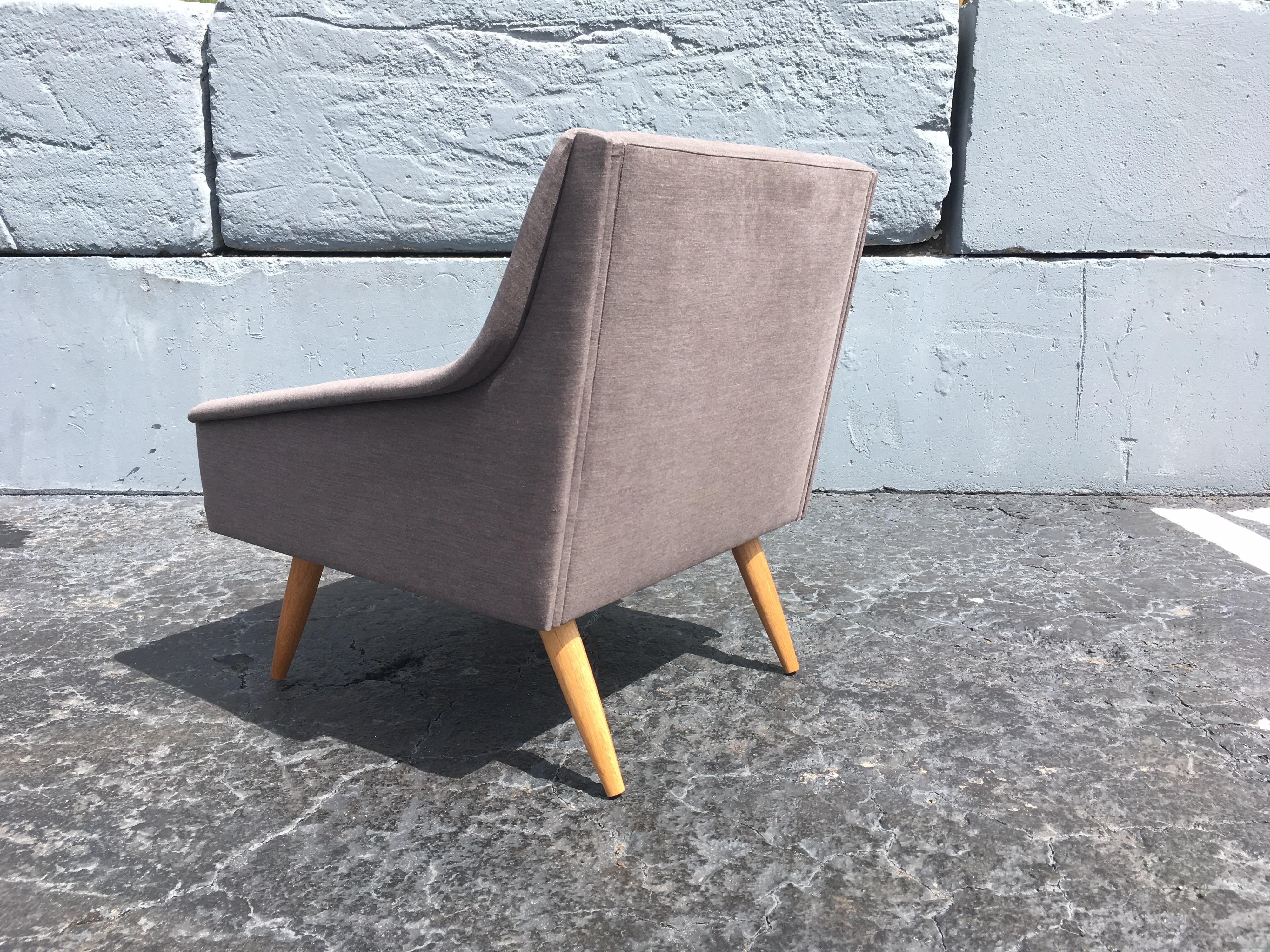 Contemporary Danish Modern Lounge Chairs, Gray Fabric, Oak Legs For Sale