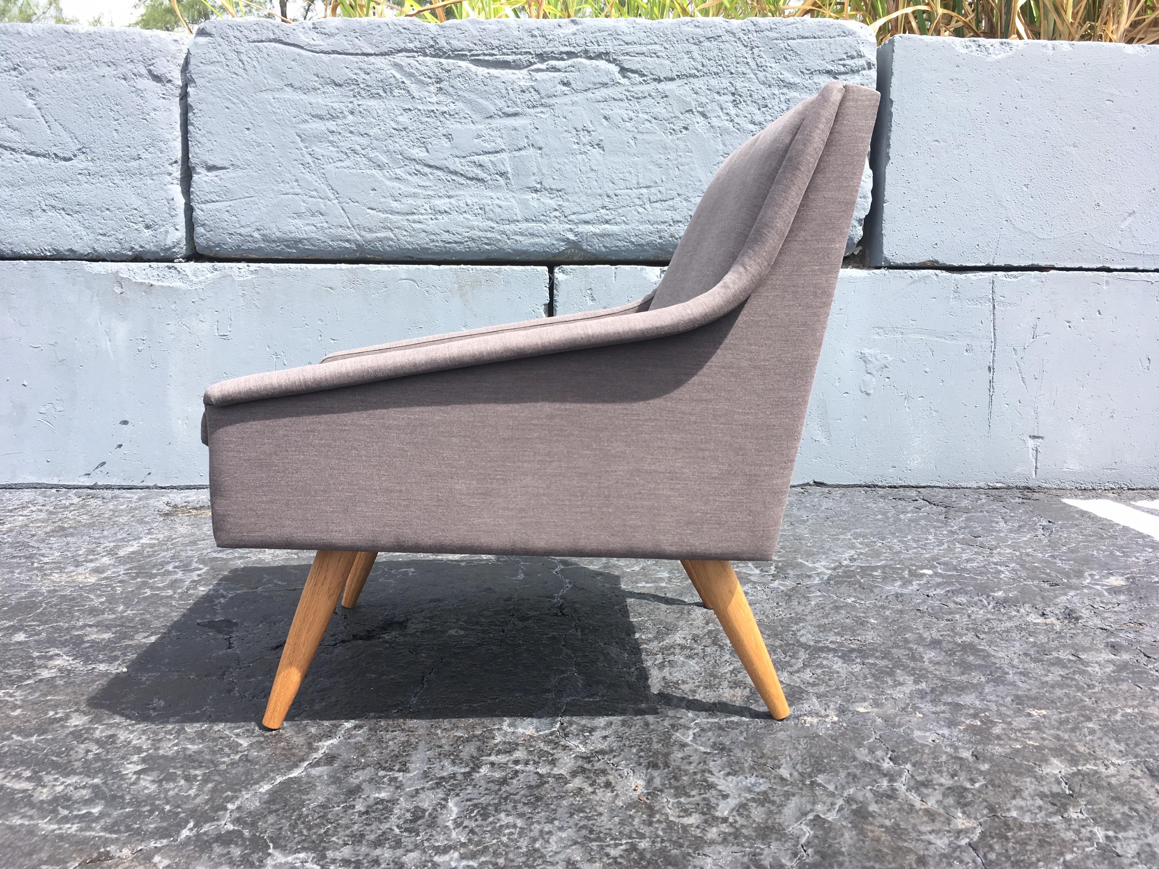 Danish Modern Lounge Chairs, Gray Fabric, Oak Legs For Sale 2