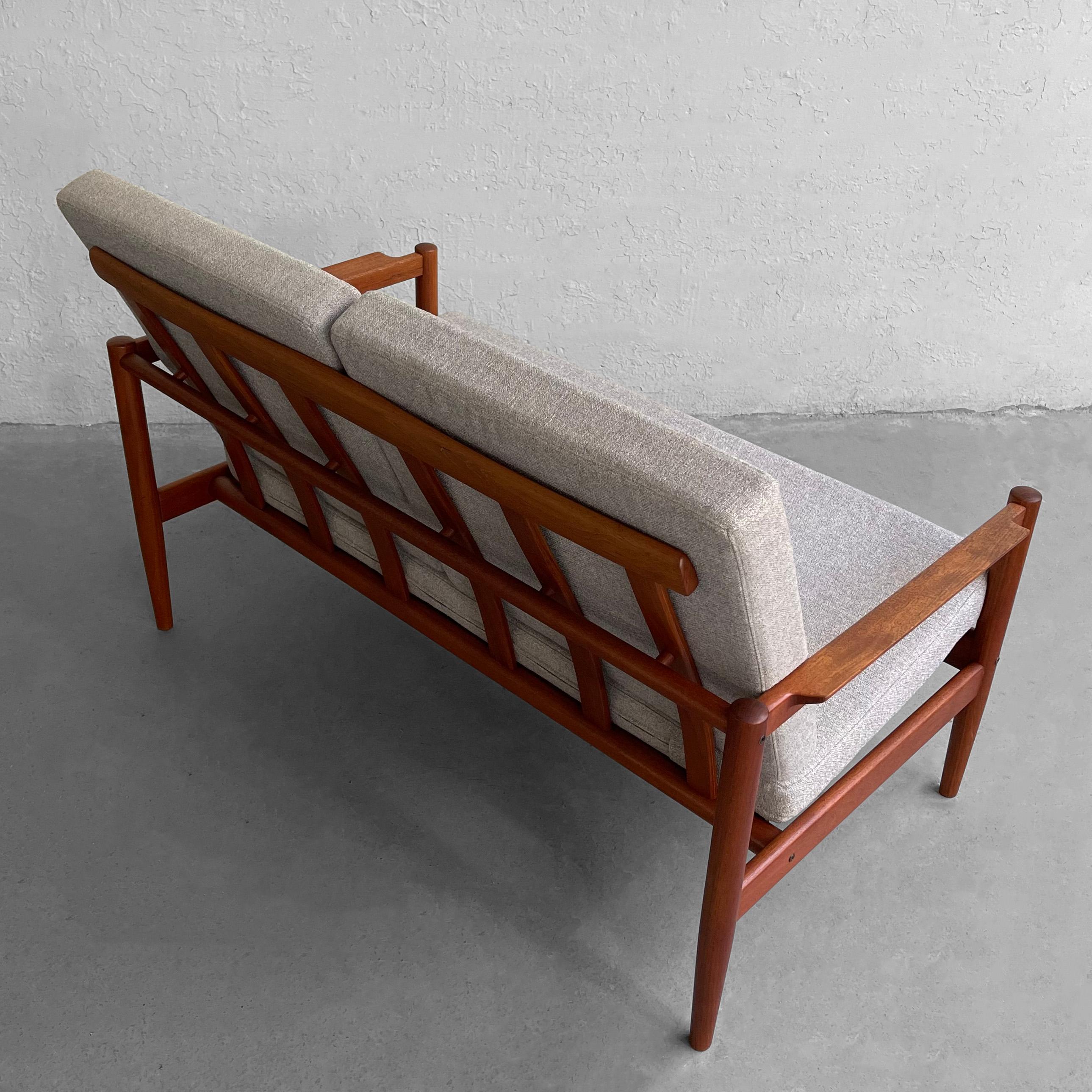Danish Modern Loveseat Sette by Borge Jensen 1