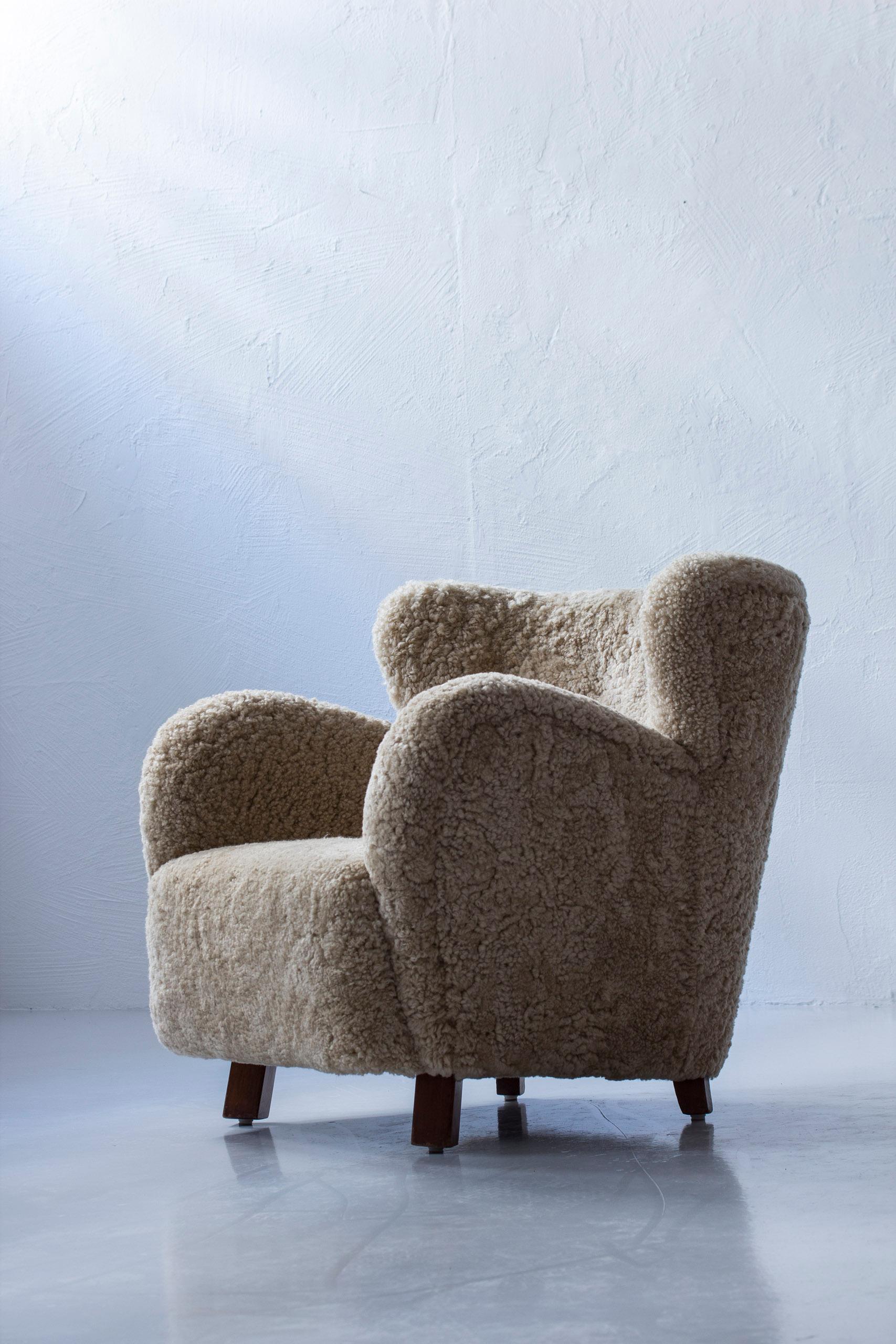 Danish modern low back wing chair made by a Danish craftsman. 1930-40s In Good Condition For Sale In Hägersten, SE